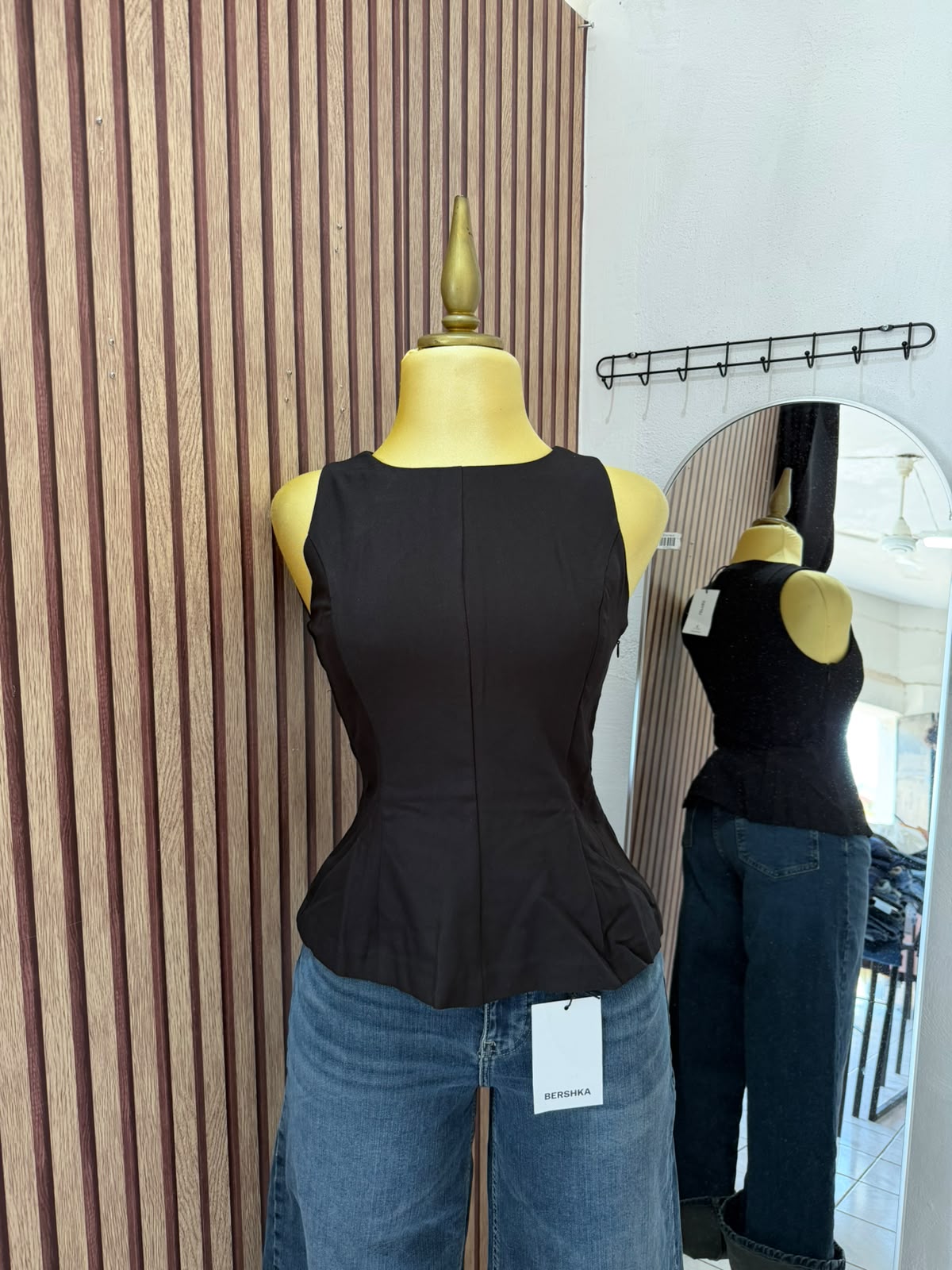 Blusa negra left