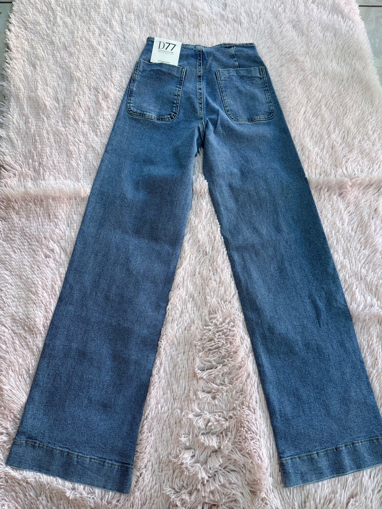 Jeans Stradivarius D77