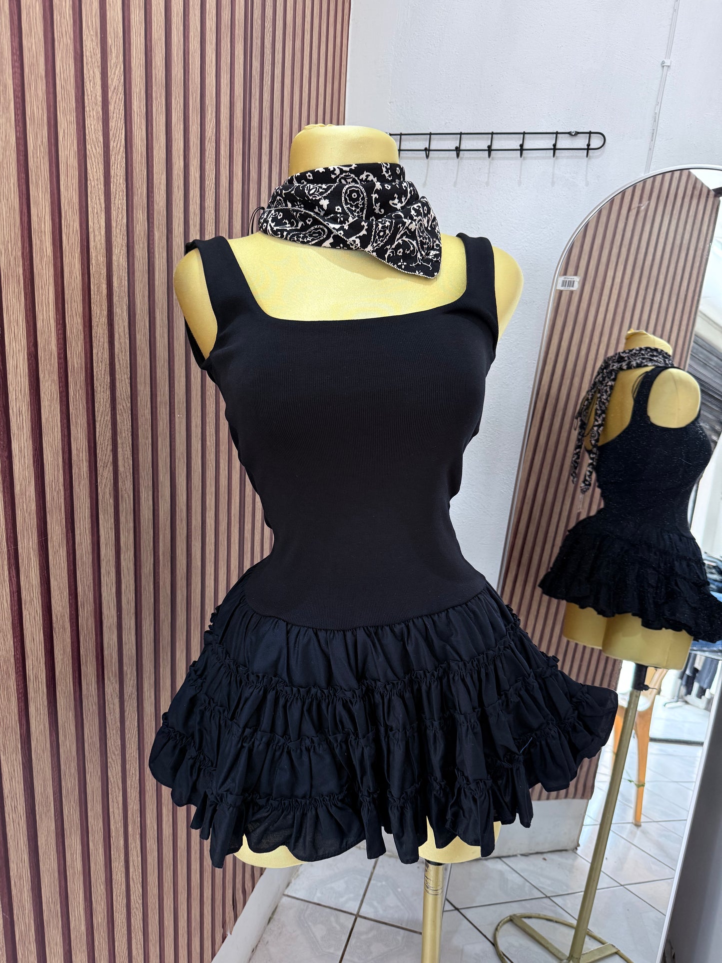 Vestido (ZARA)