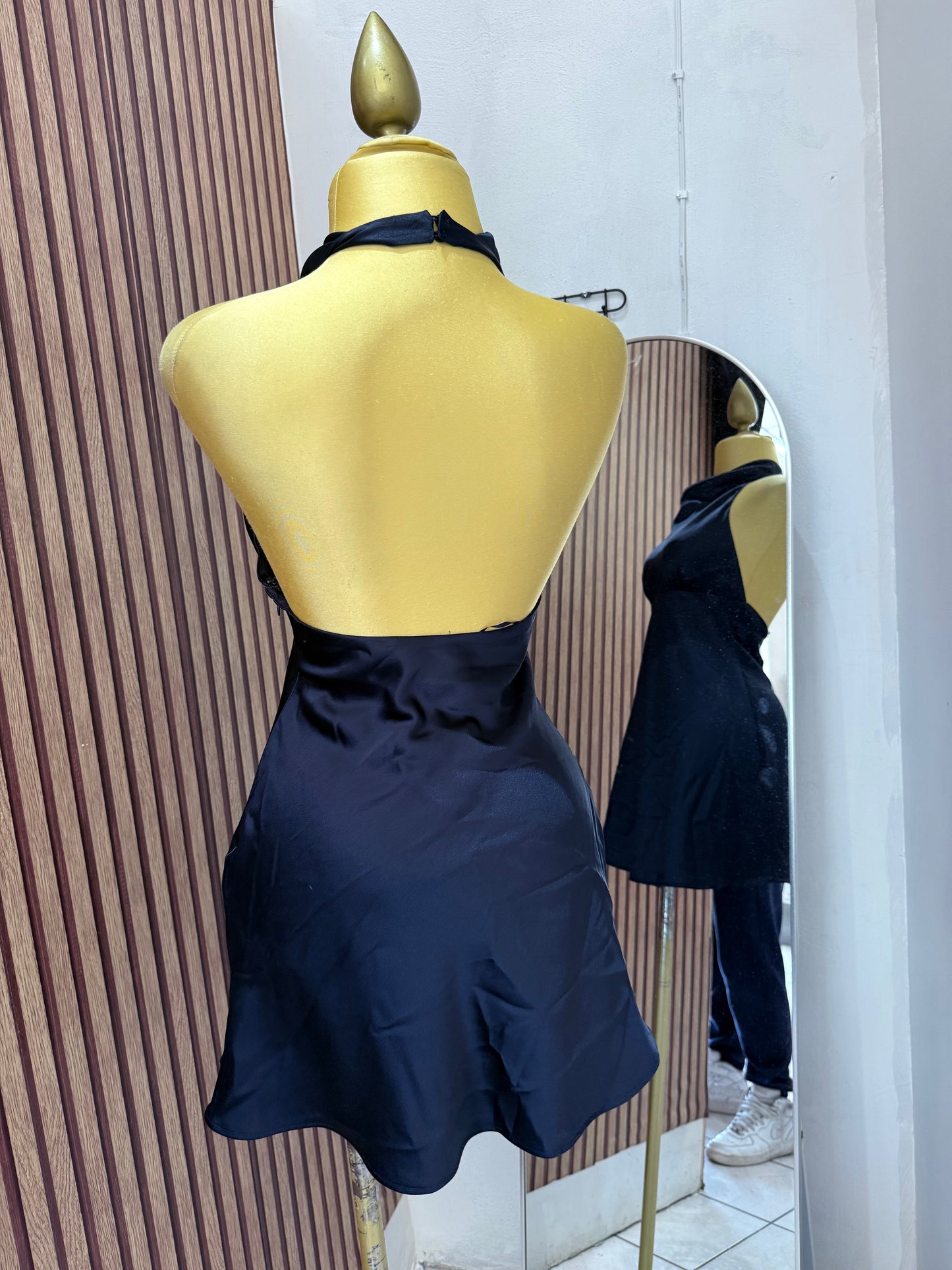 Vestido satin stradivarius