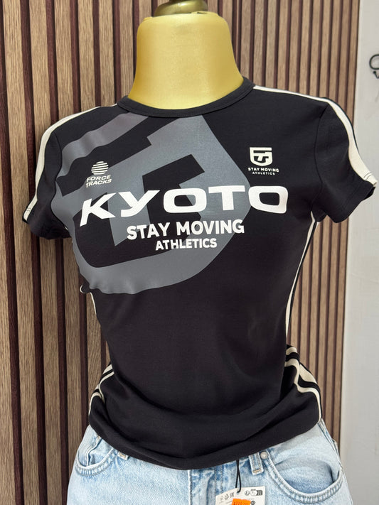 Blusa básica (BERSHKA)