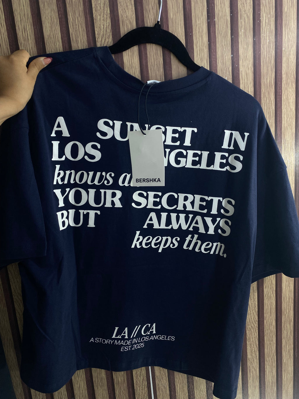 Playera (BERSHKA)