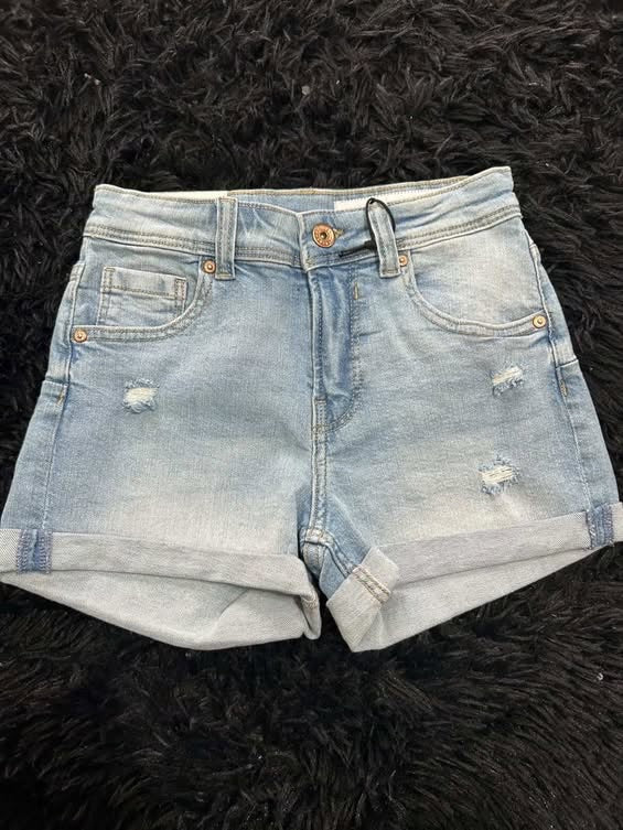 Short (BERSHKA)