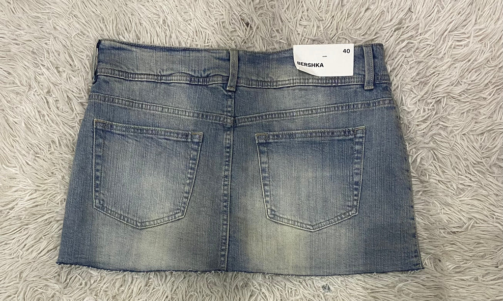 Falda (BERSHKA)