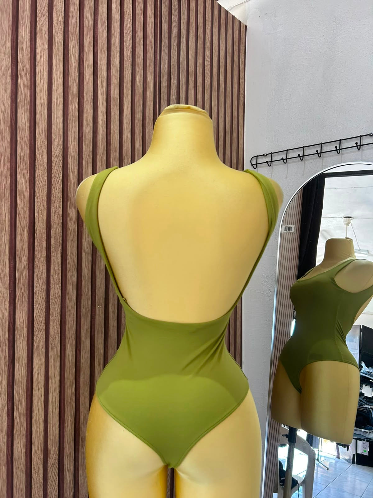 BODY ZARA