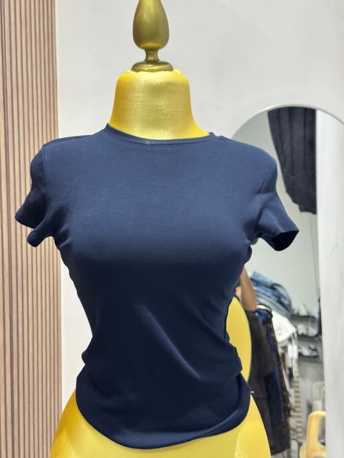 Blusa Básica (BERSHKA )