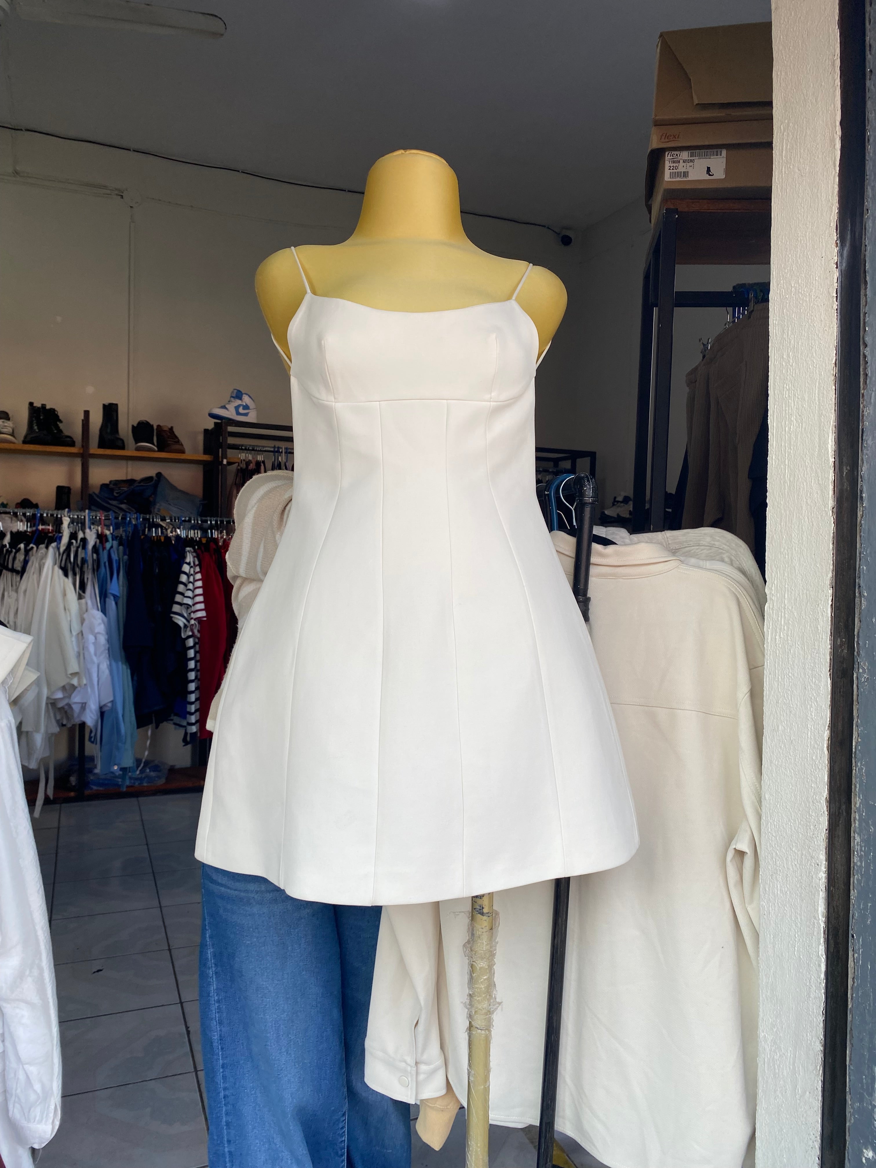 Vestido (ZARA)