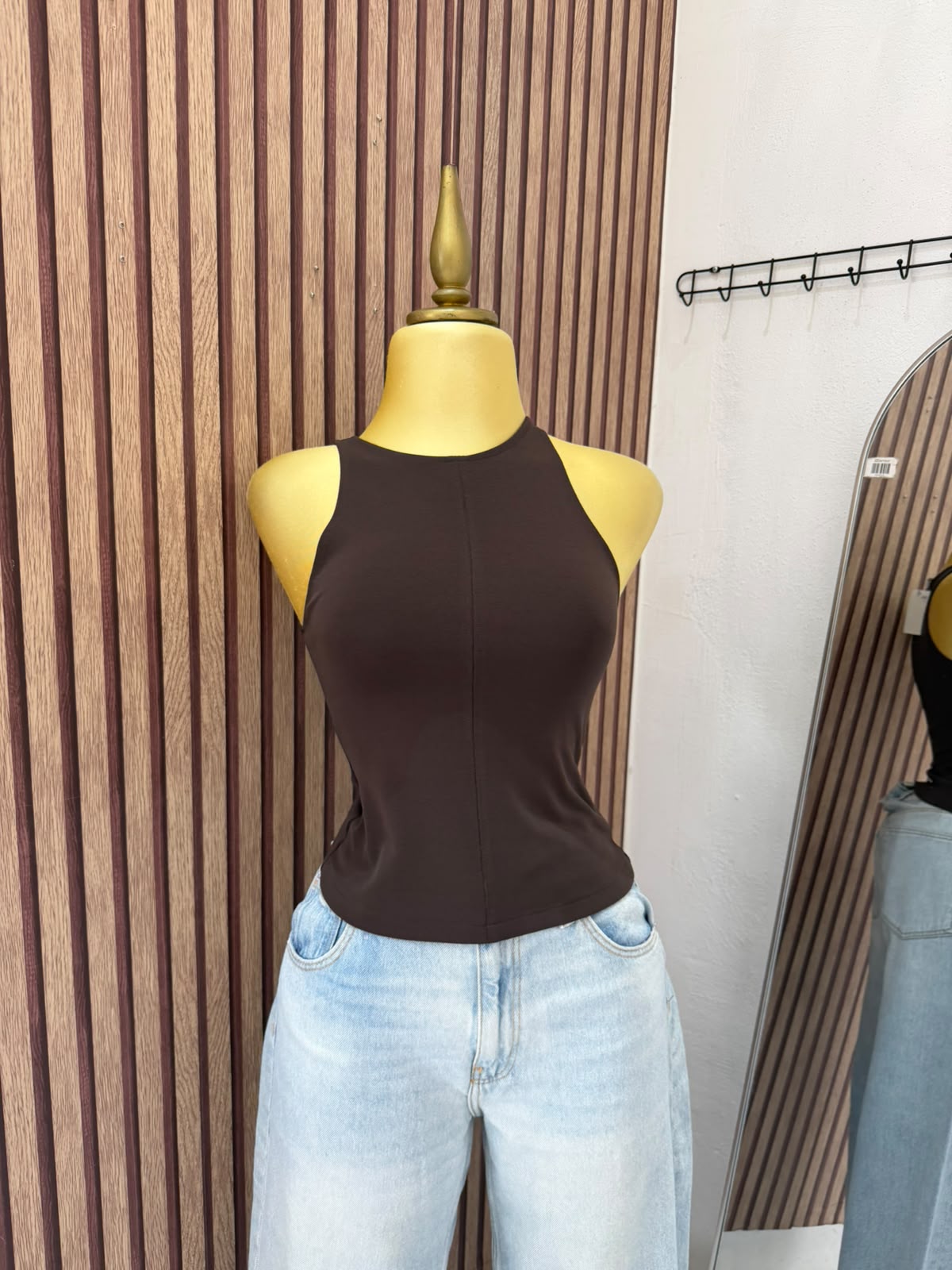 Top café H&M sin mangas