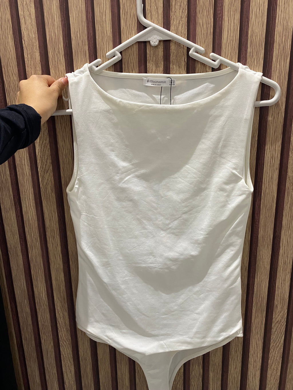 Body (STRADIVARIUS)