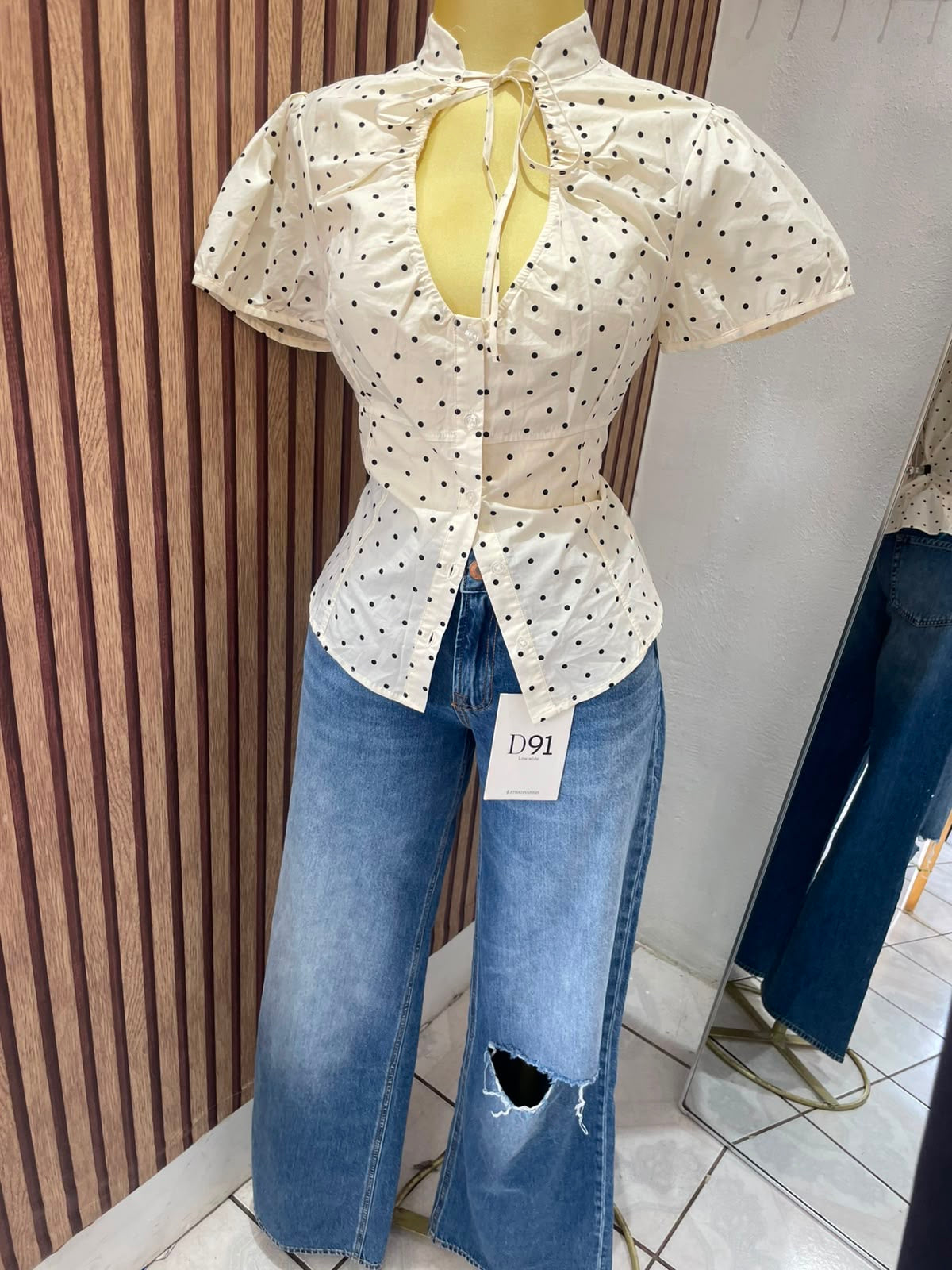 Blusa puntos Zara