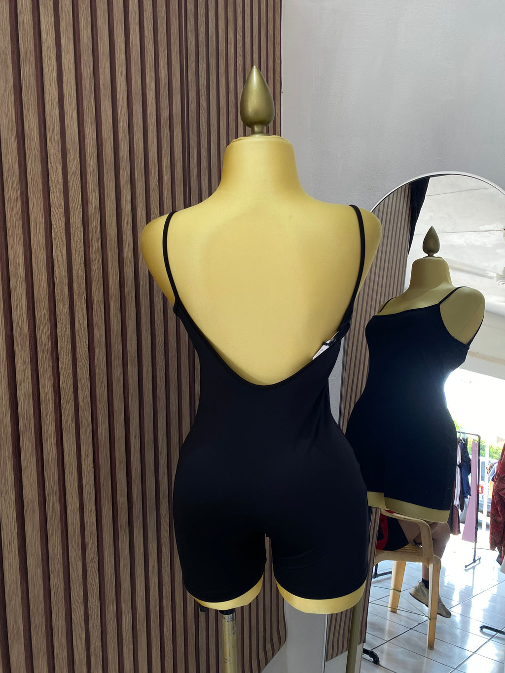 Conjunto Deportivo (BERSHKA)