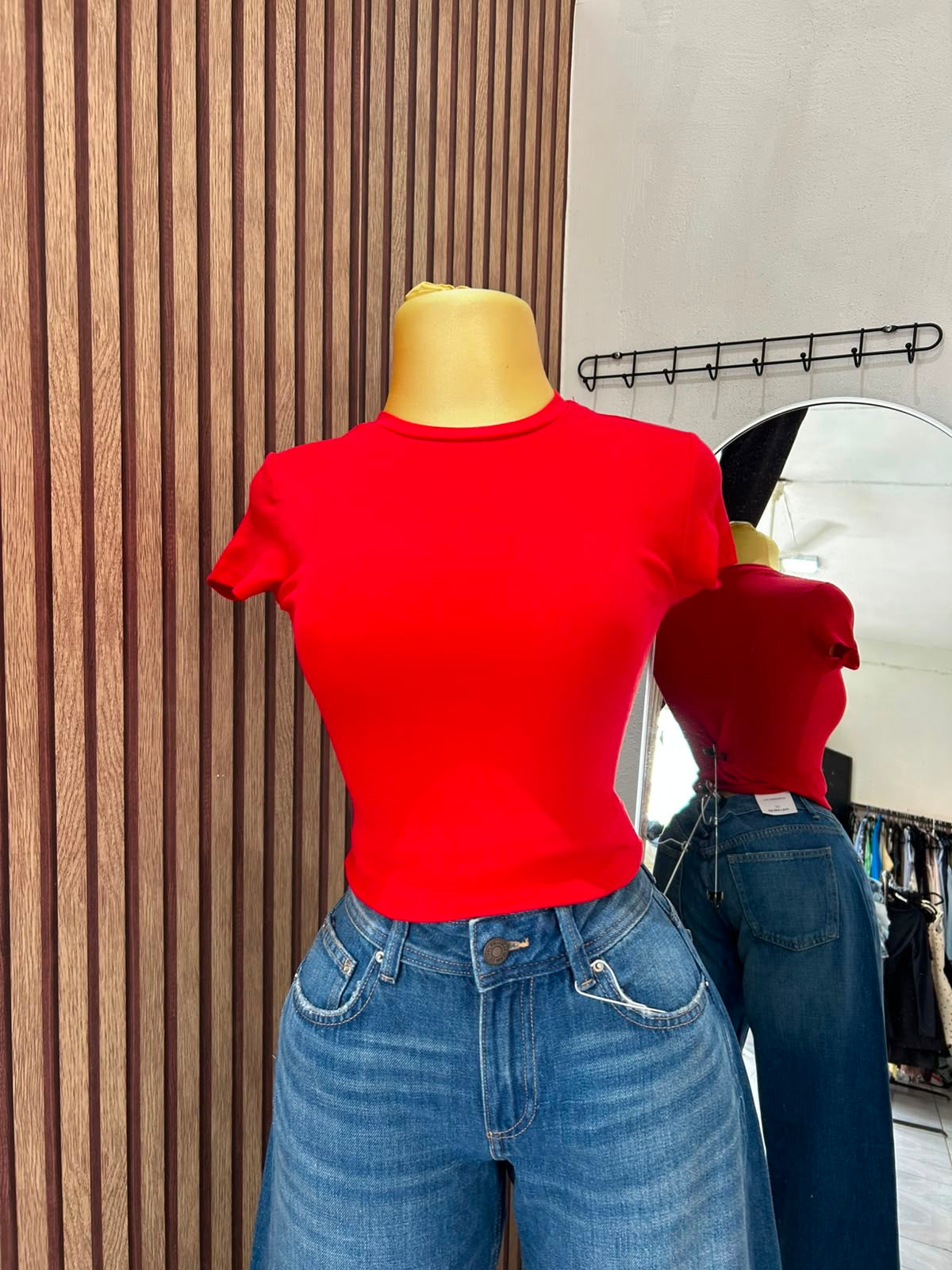 BLUSA BASIC BERSHKA