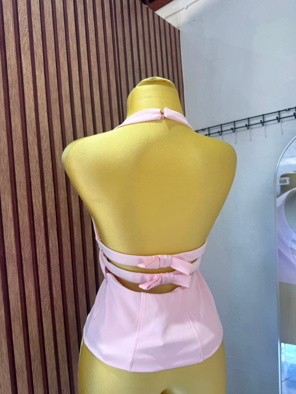 BLUSA HALTER BERSHKA
