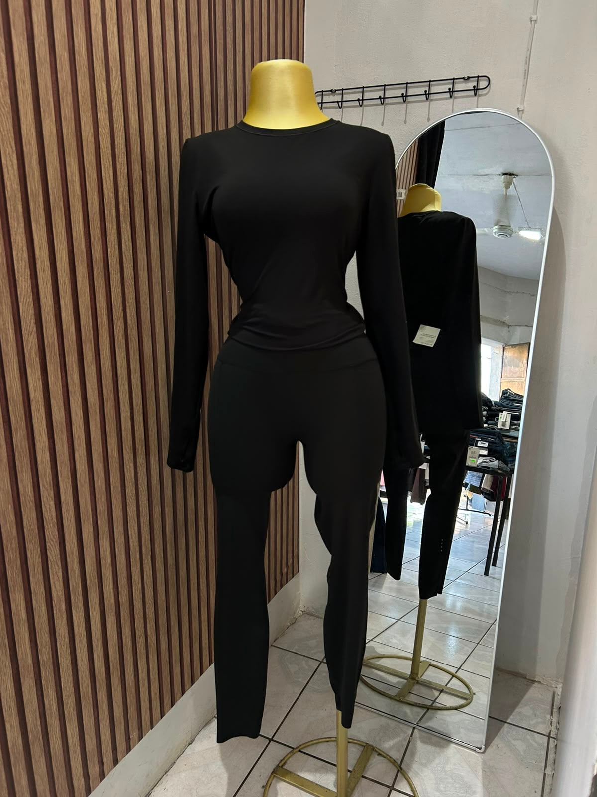 BLUSA MANGA LARGA DEPORTIVA