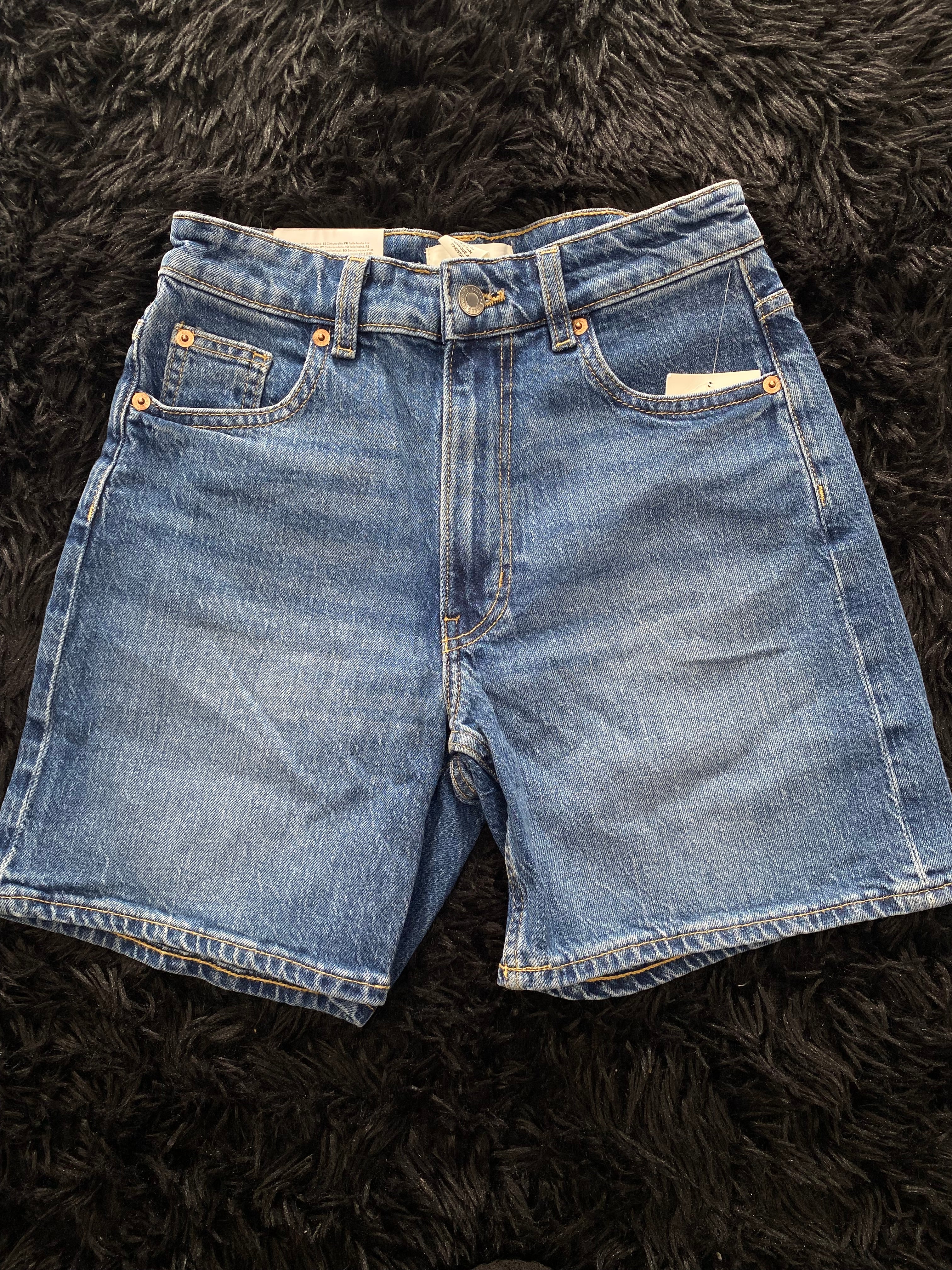 Short (HYM)