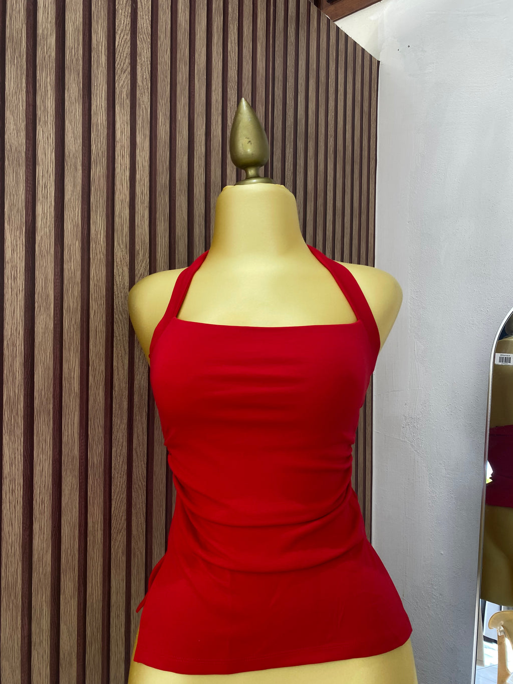 Blusa halter (BERSHKA)