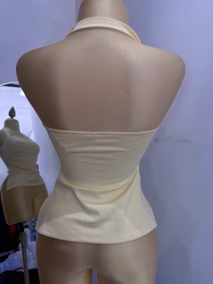 Blusa halter (BERSHKA)