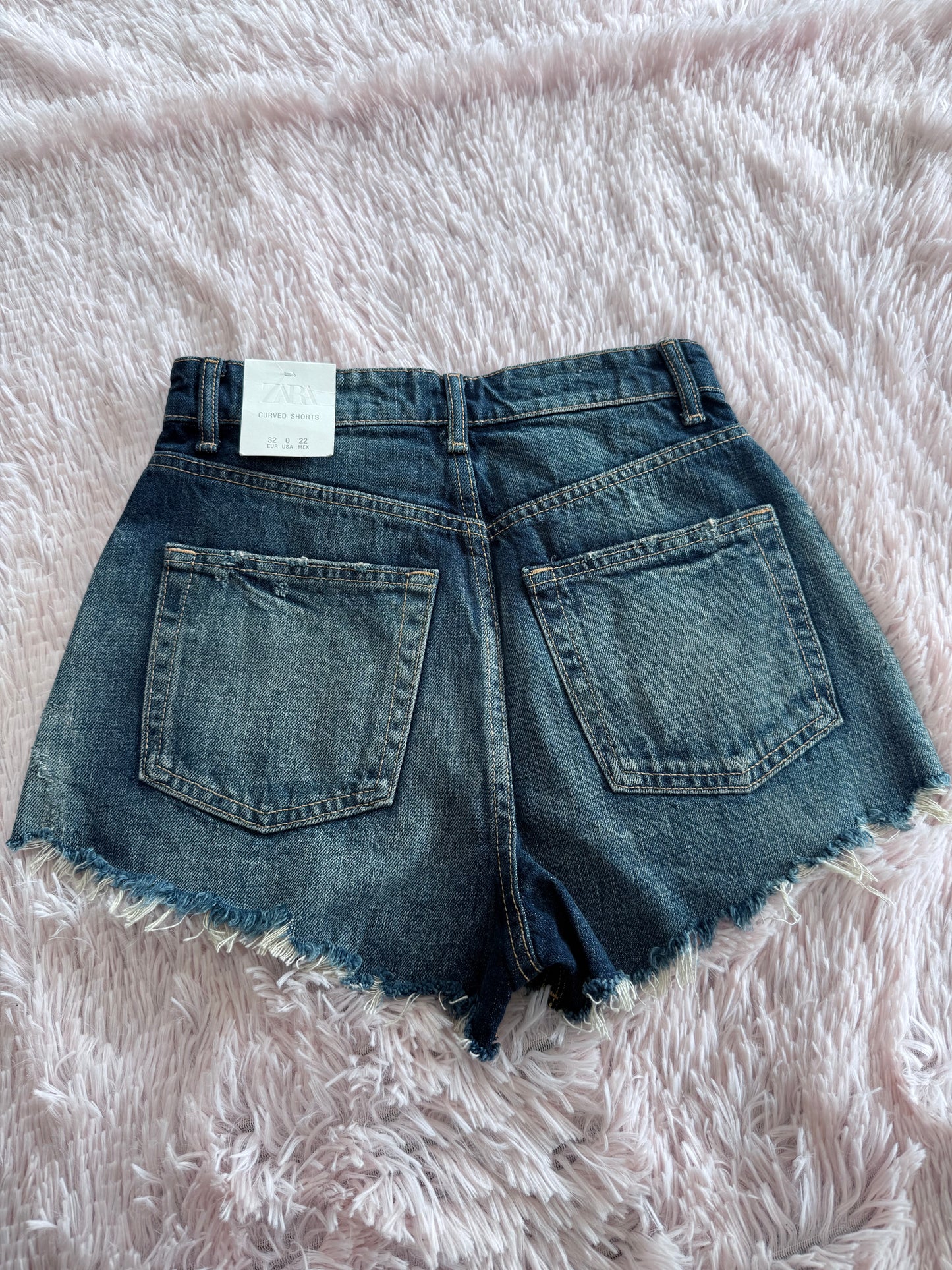 Short Zara