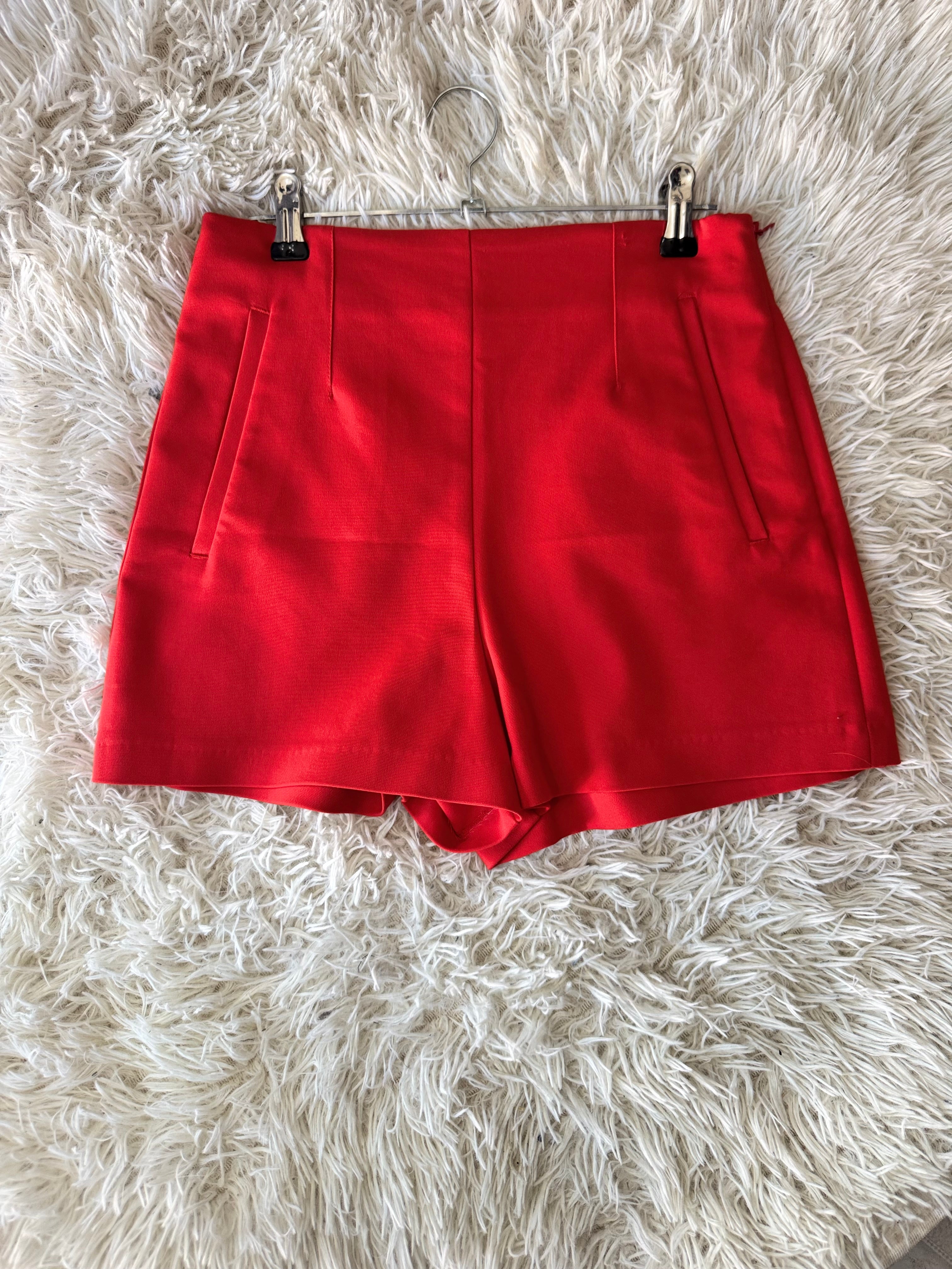 Short (ZARA)