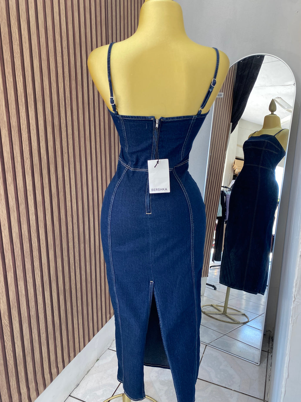 Vestido (BERSHKA)