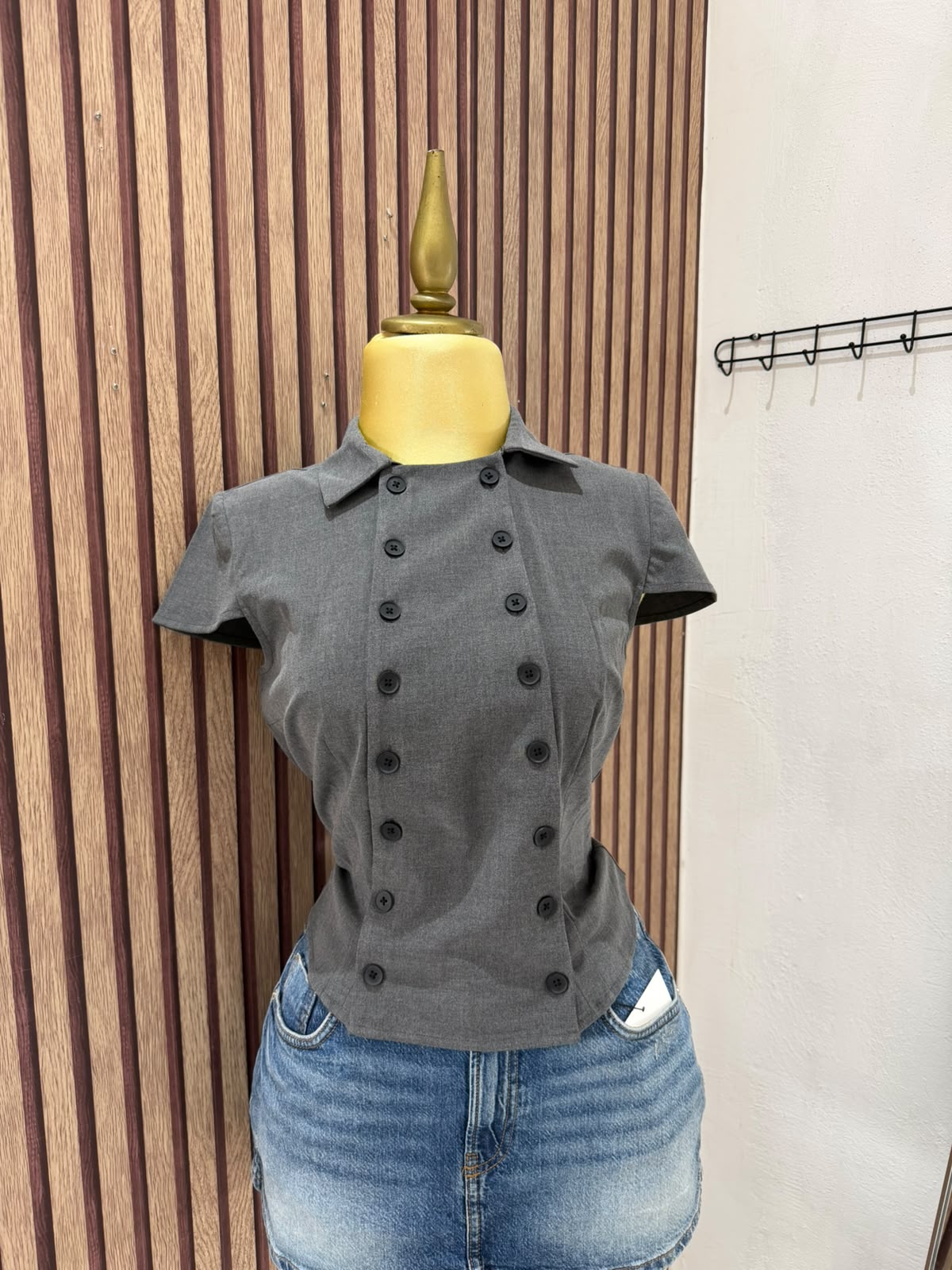Blusa Stradivarius Gris