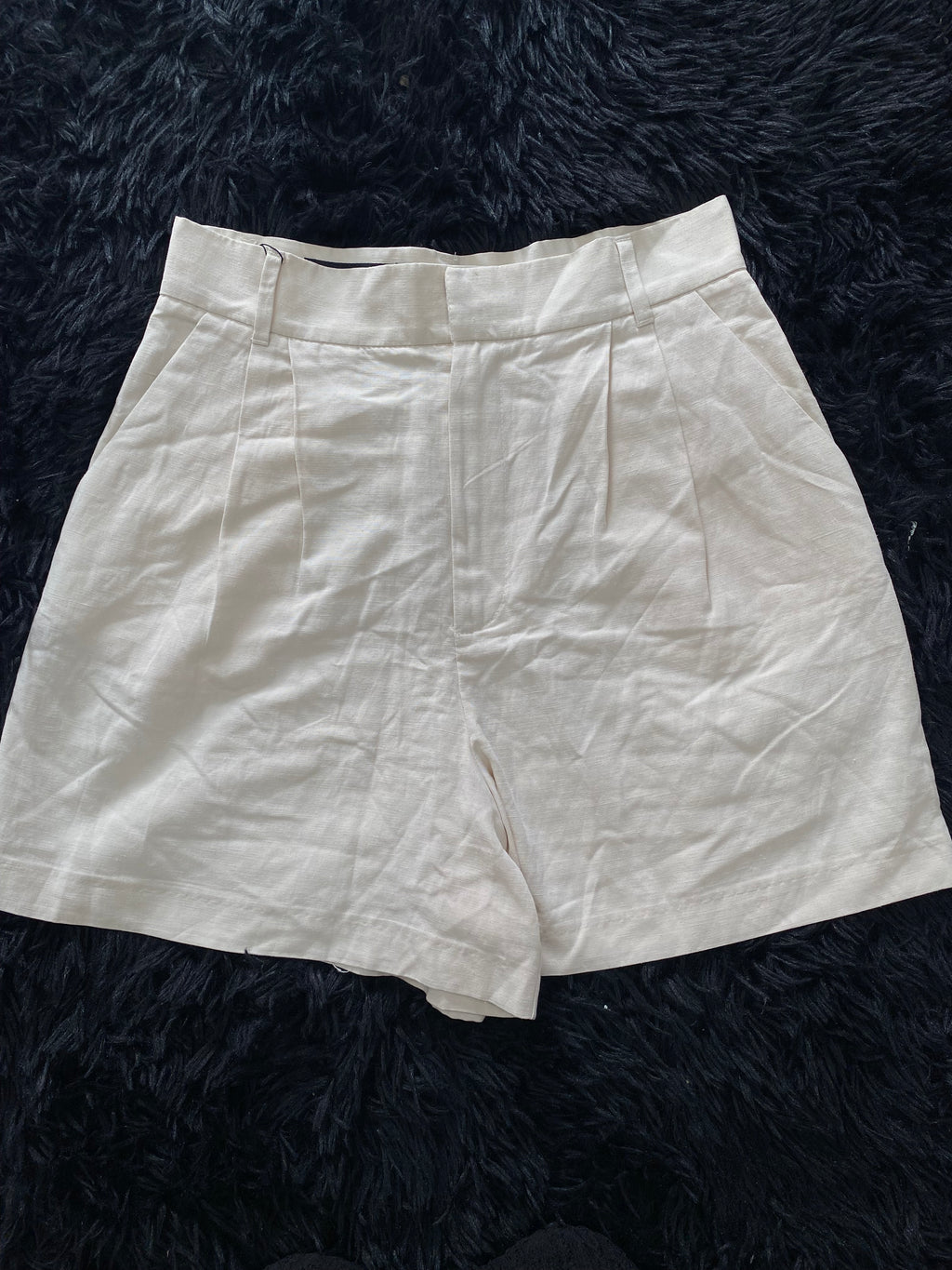 Short lino (ZARA)