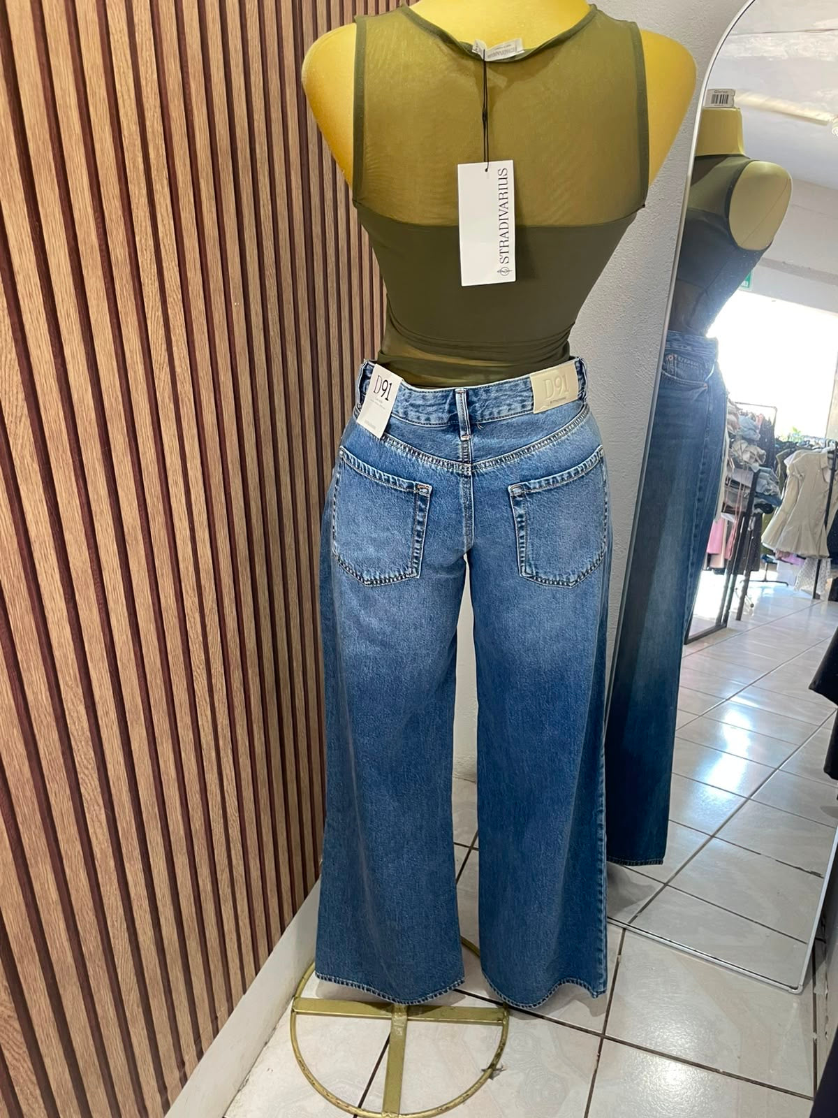 Body Stradivarius
