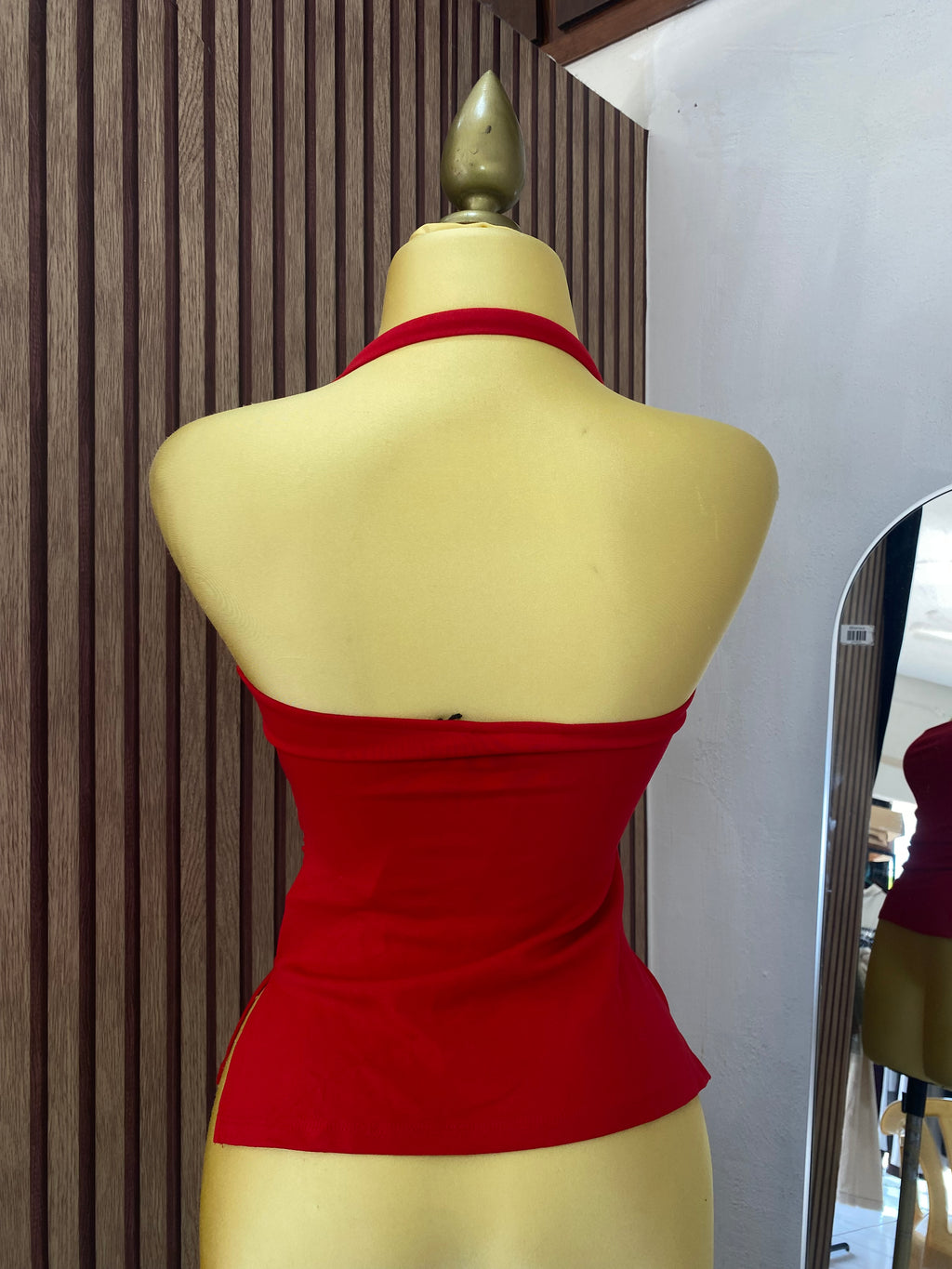 Blusa halter (BERSHKA)