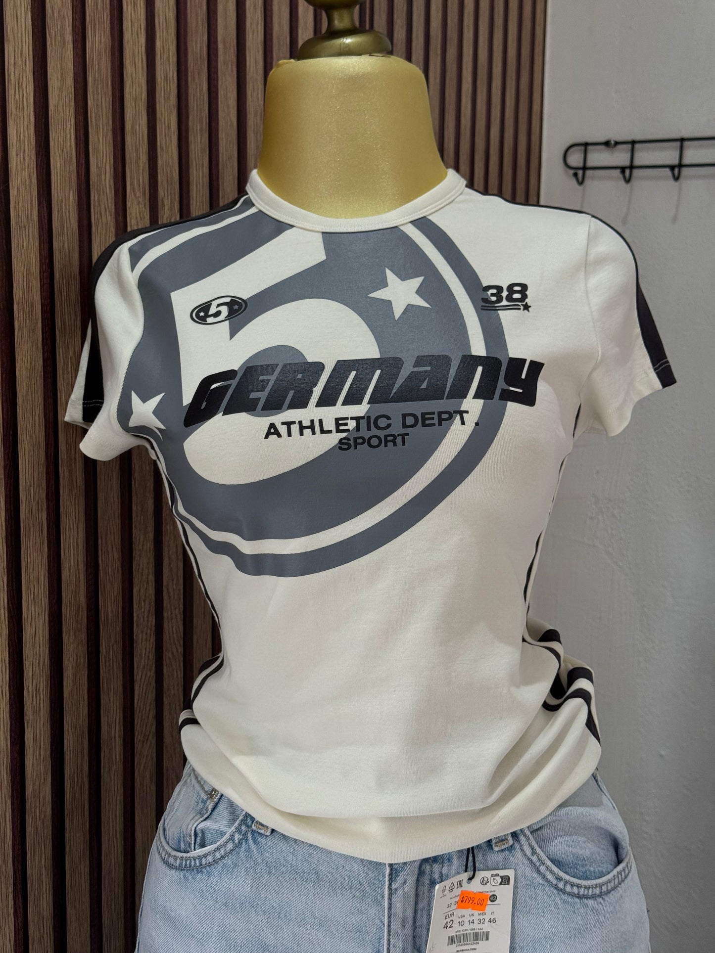 Blusa básica (BERSHKA)
