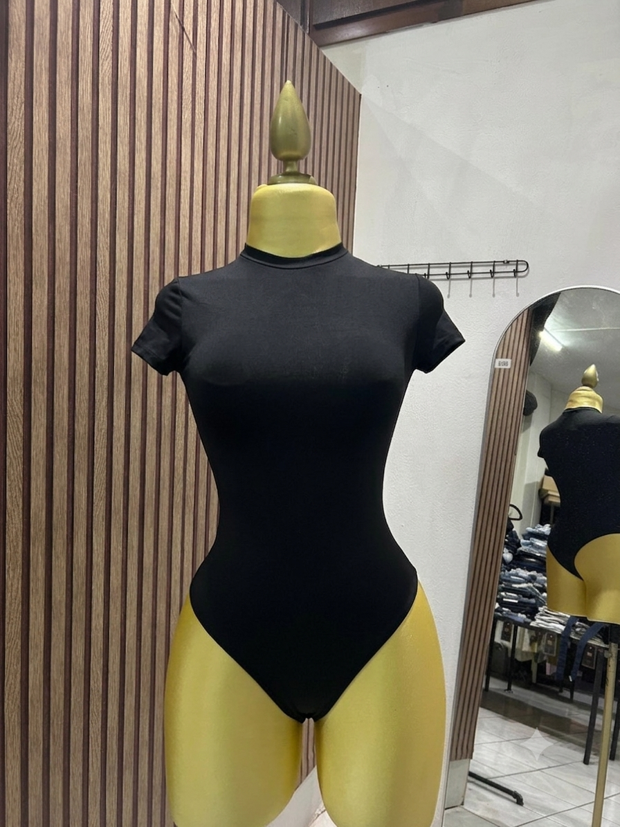Body BERSHKA