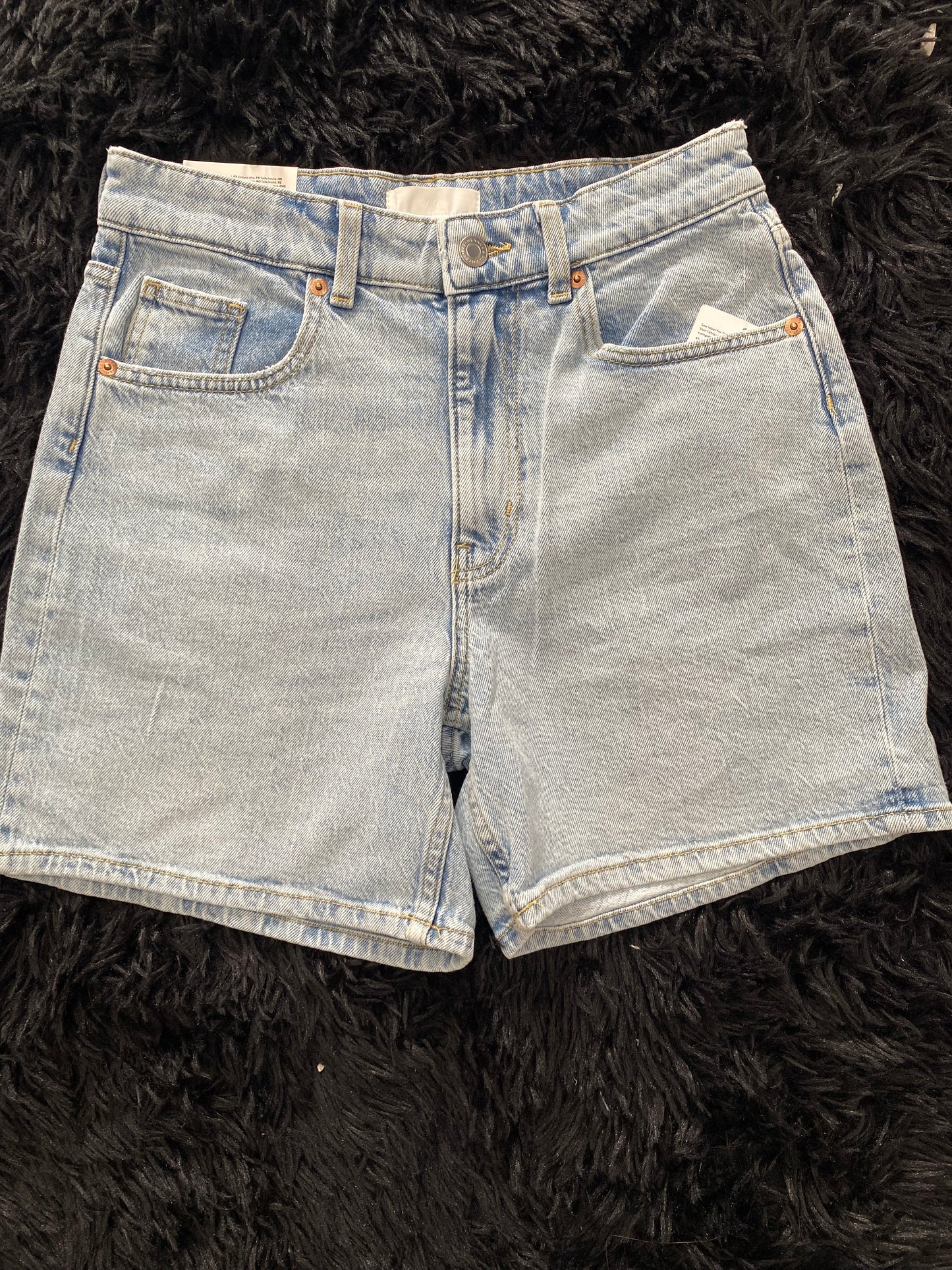 Short (HYM)