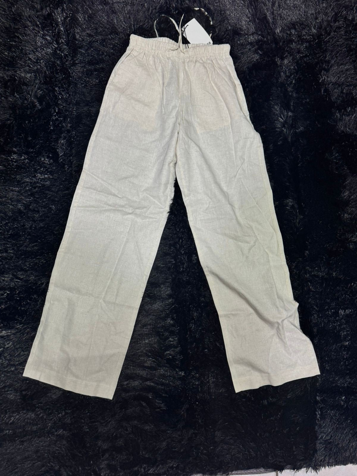 Pantalón lino (BERSHKA)