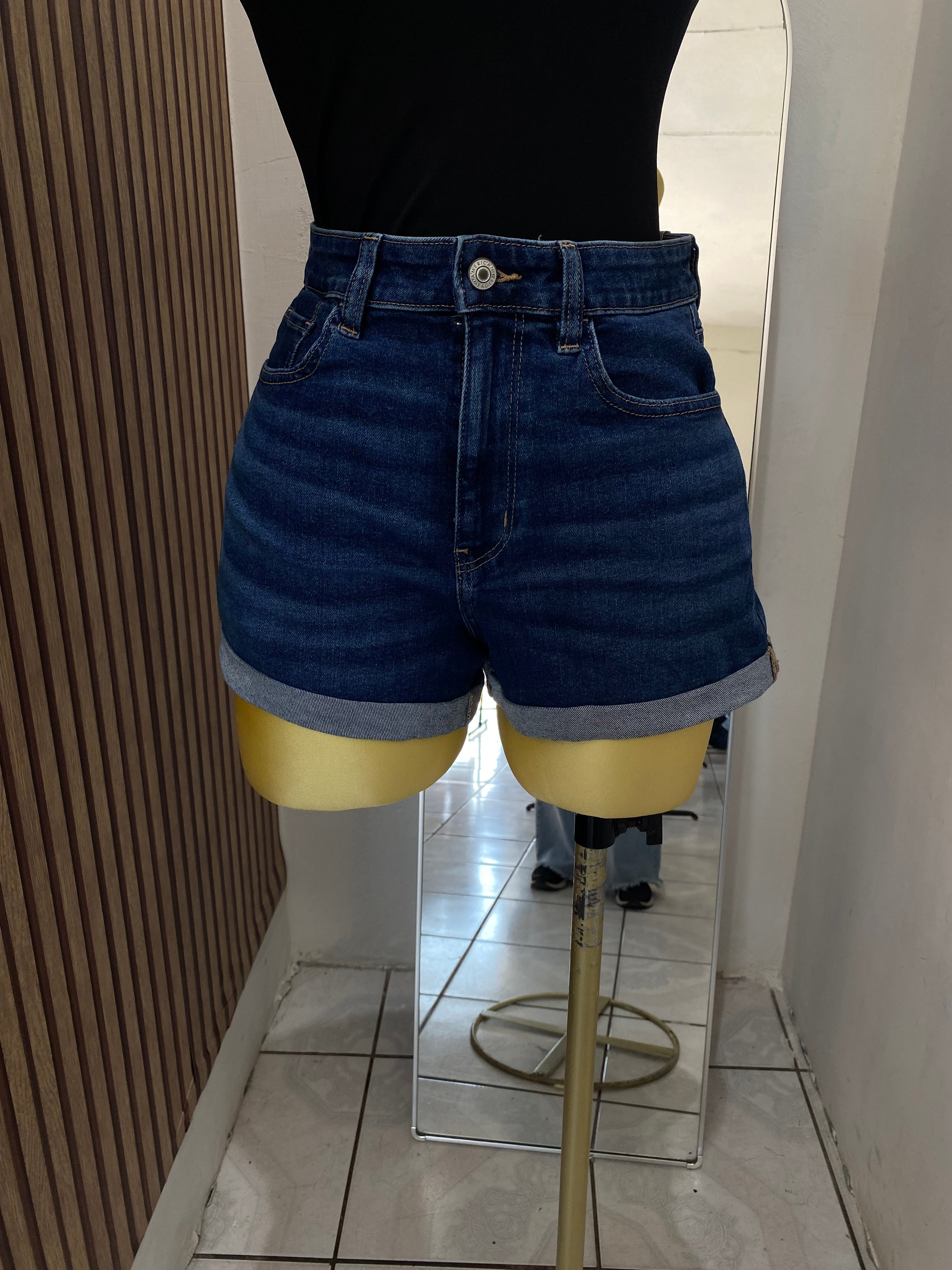 Short (AE)