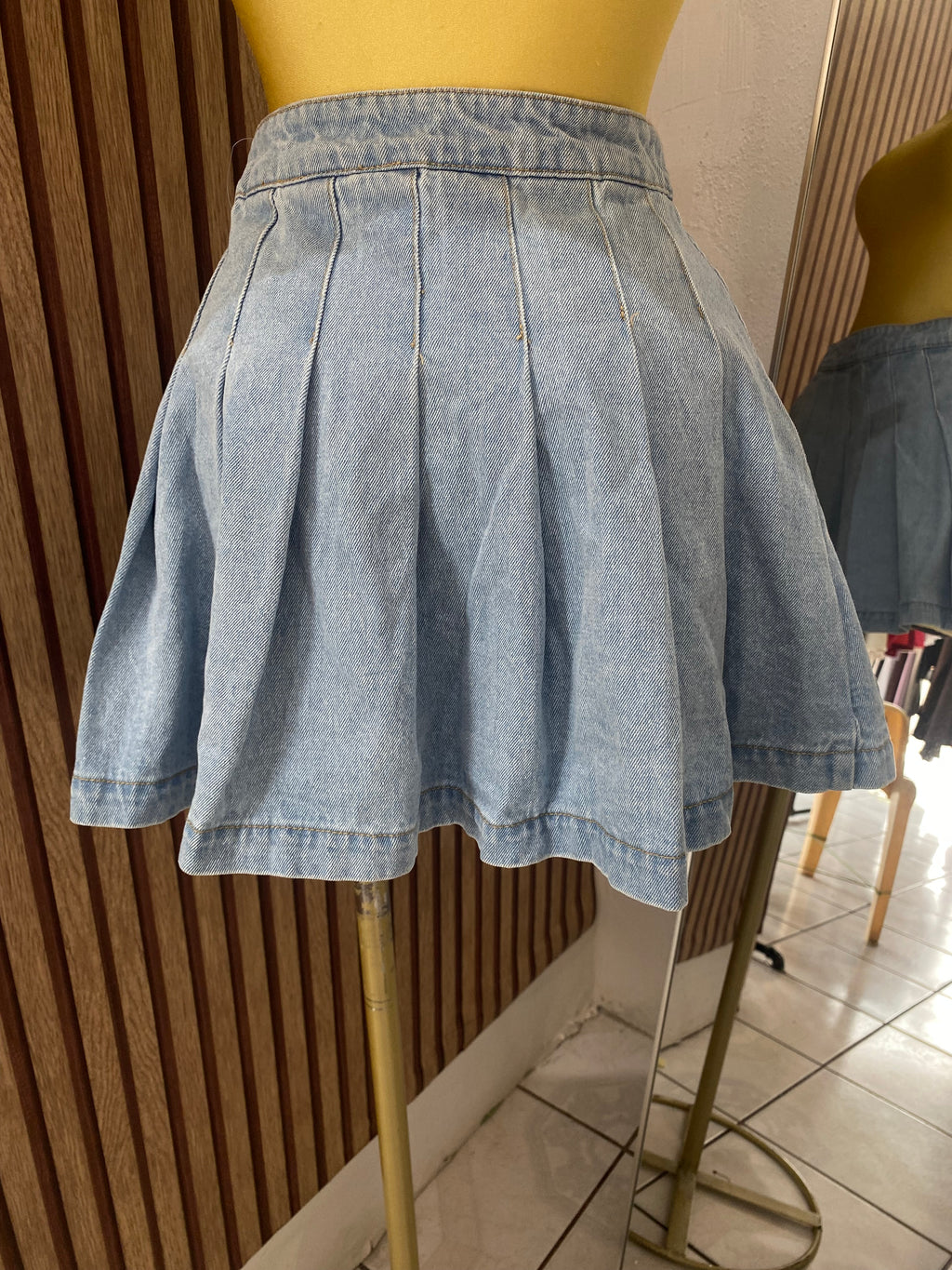 Falda (FOREVER21)