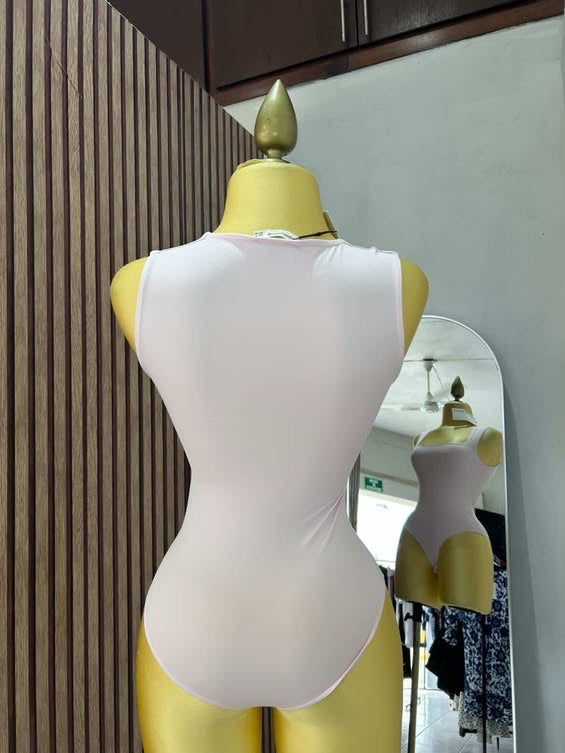 Body (STRADIVARIUS)
