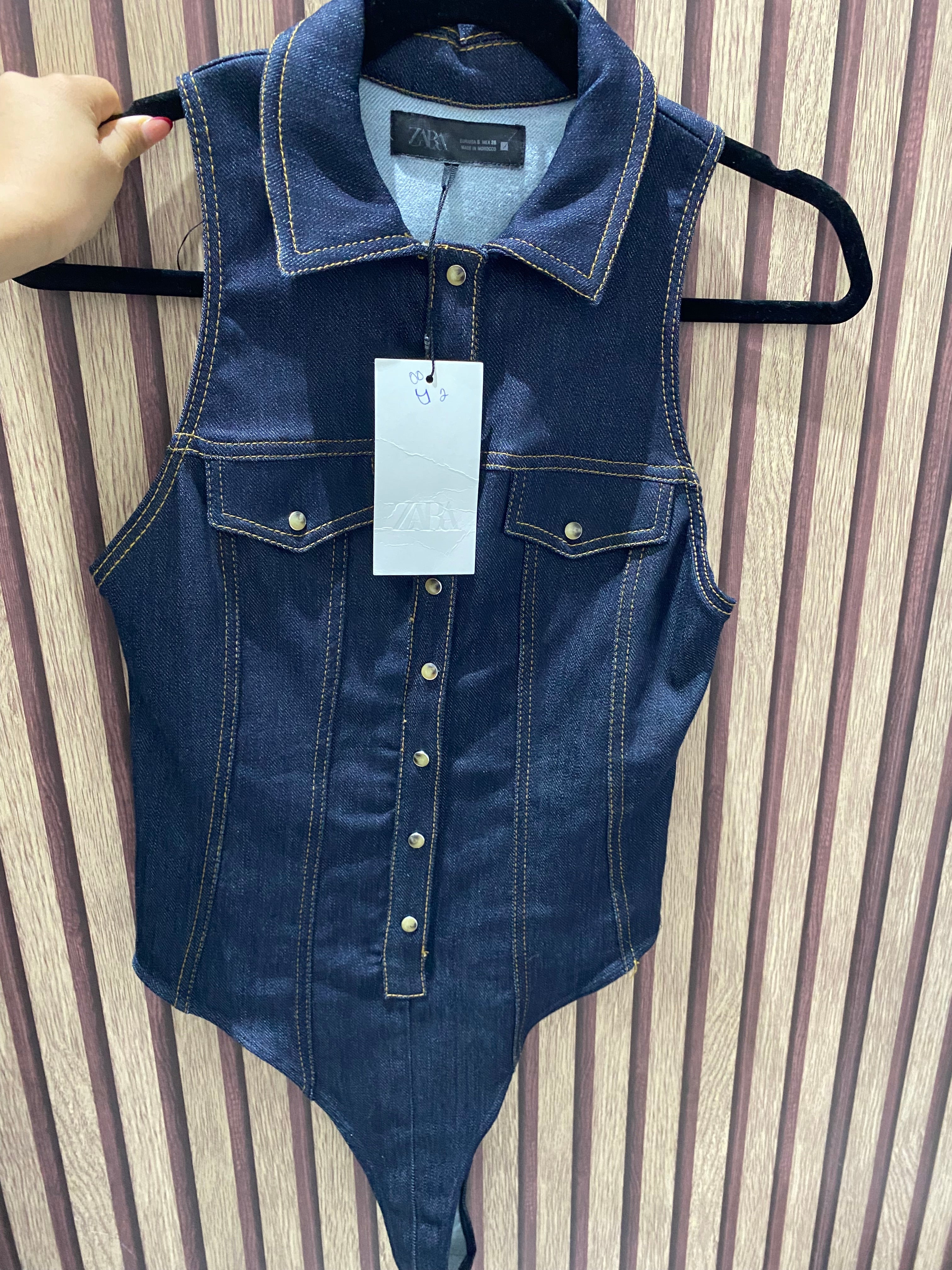 Body (ZARA)