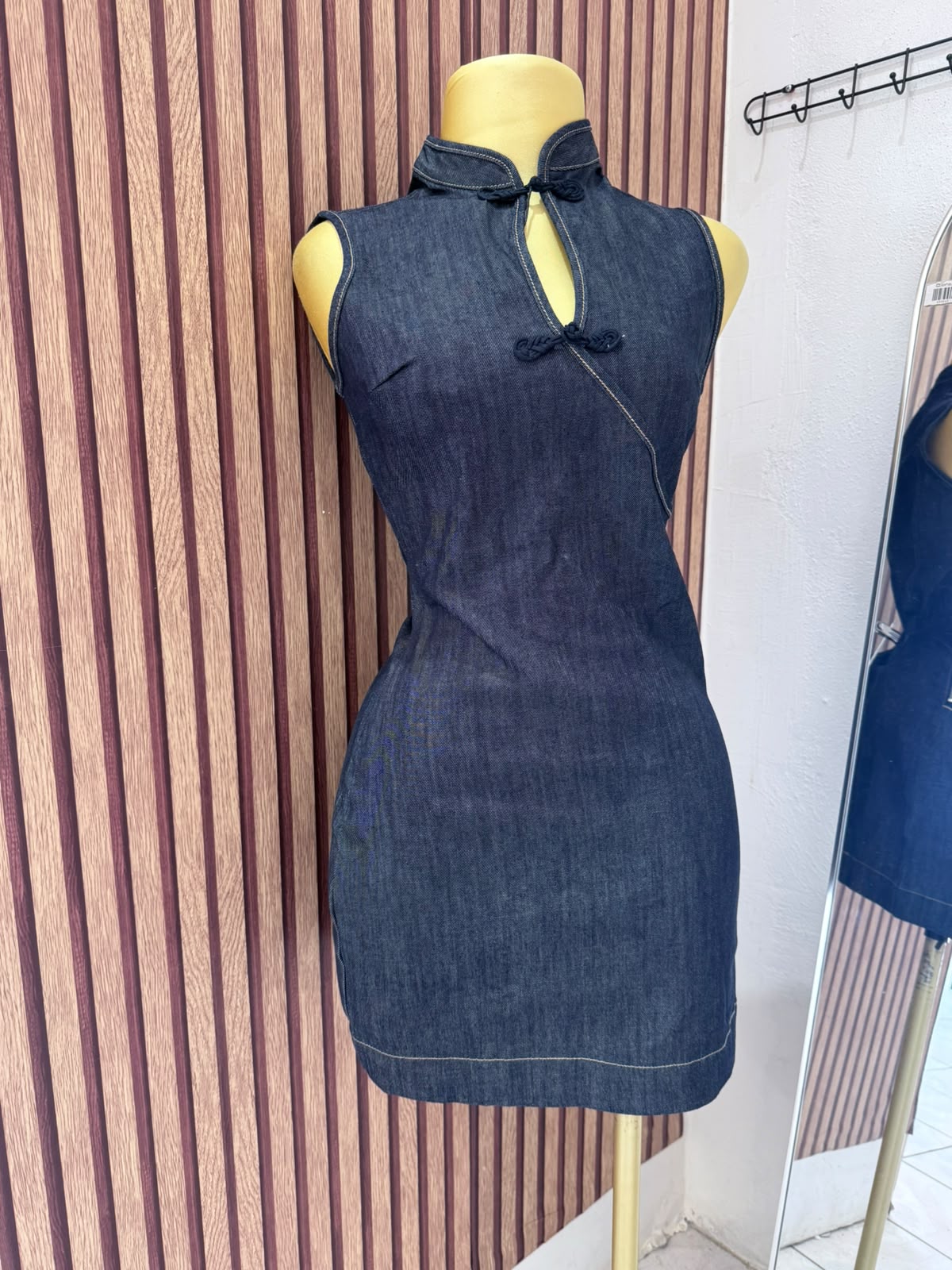 VESTIDO CORTO BERSHKA