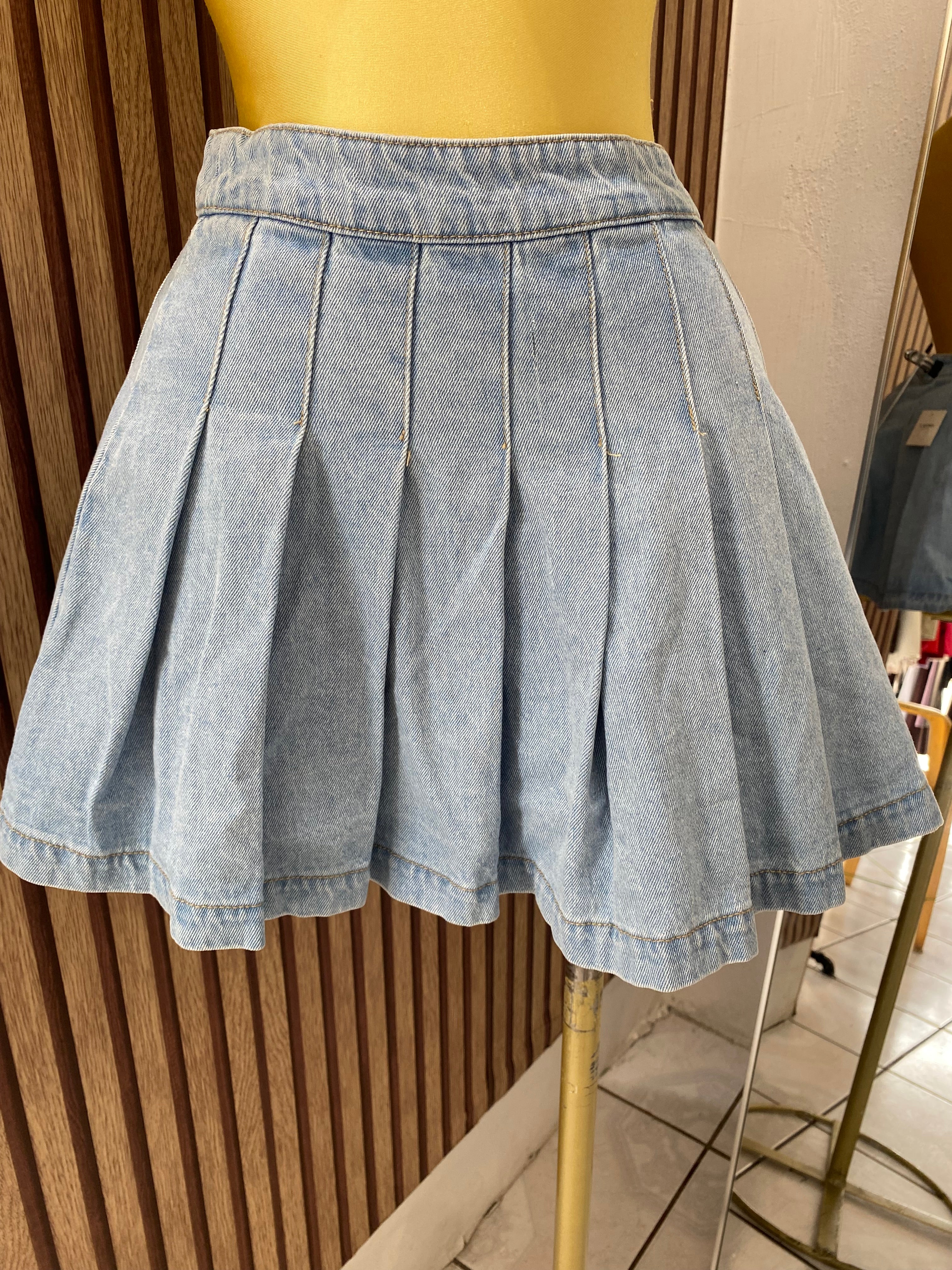 Falda (FOREVER21)