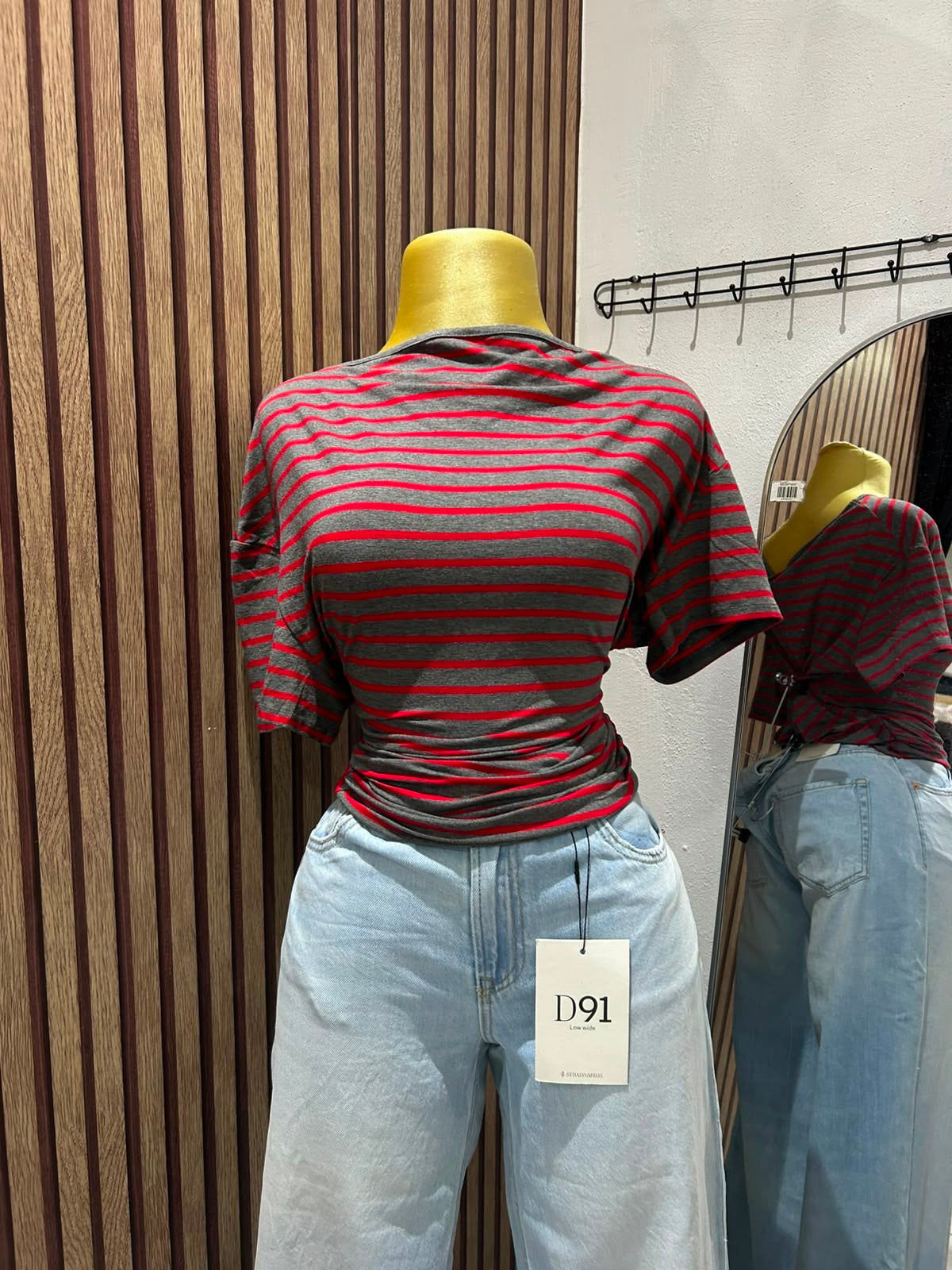 BLUSA BÁSICA BERSHKA