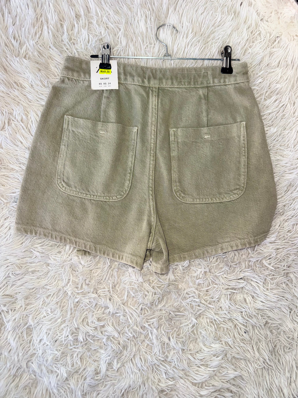 Short Falda (ZARA)