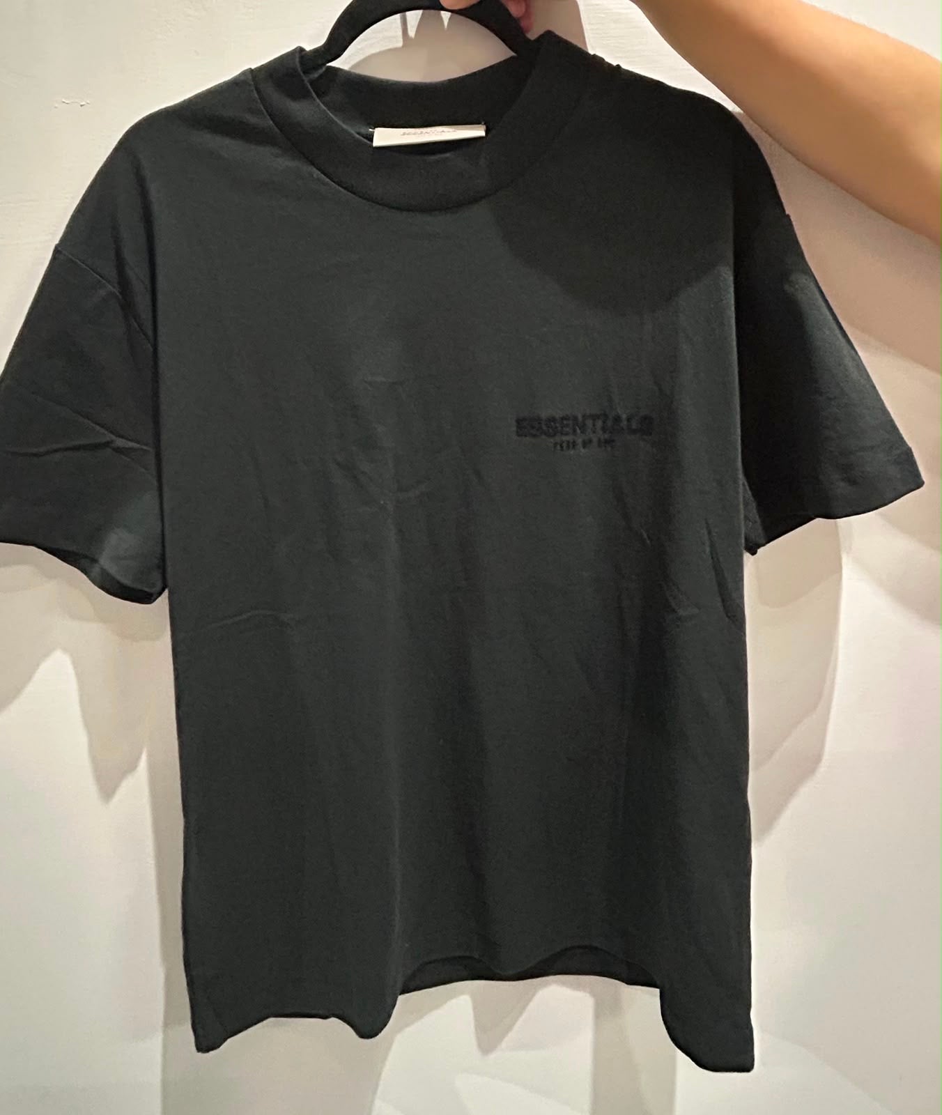 PLAYERA ESSENTIAL