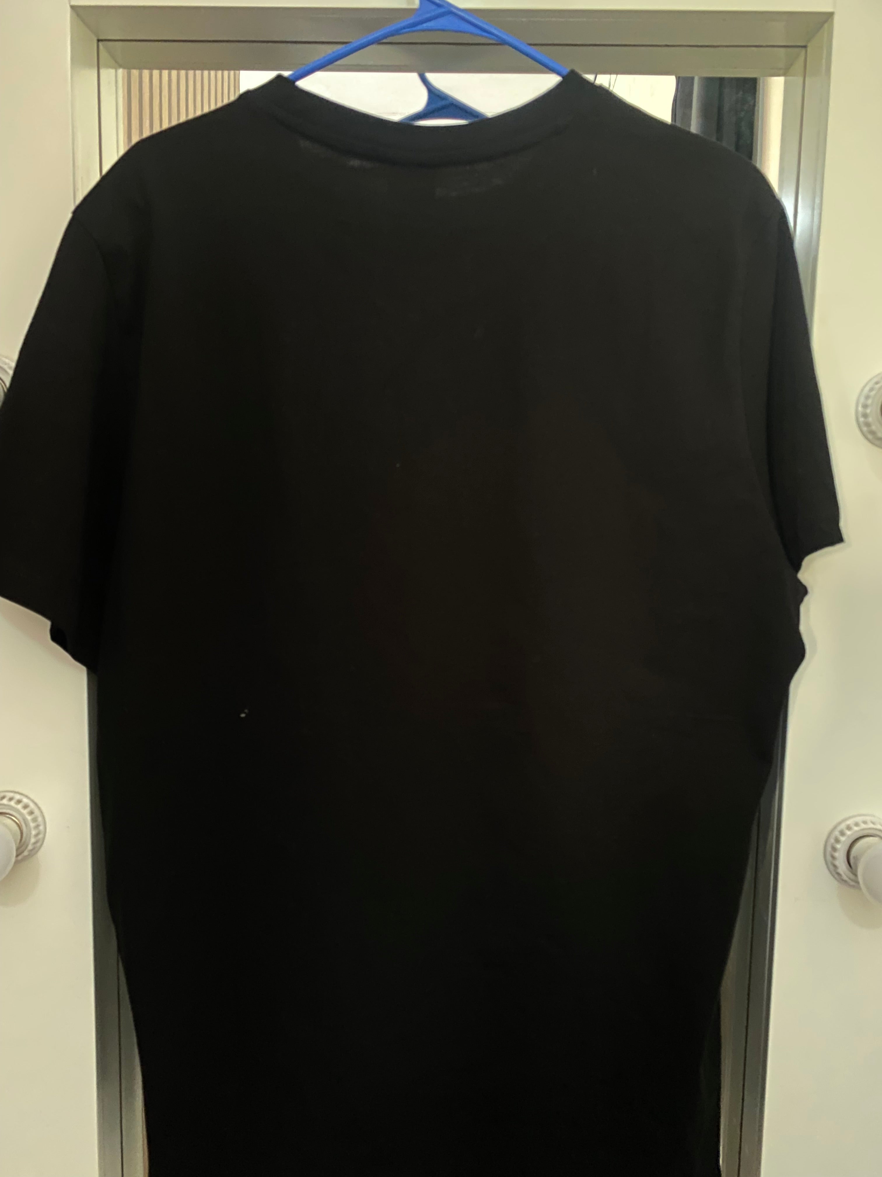 Playera (BERSHKA)