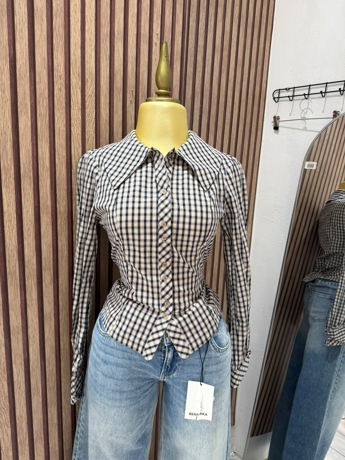Camisa de cuadros azul y blanca Zara