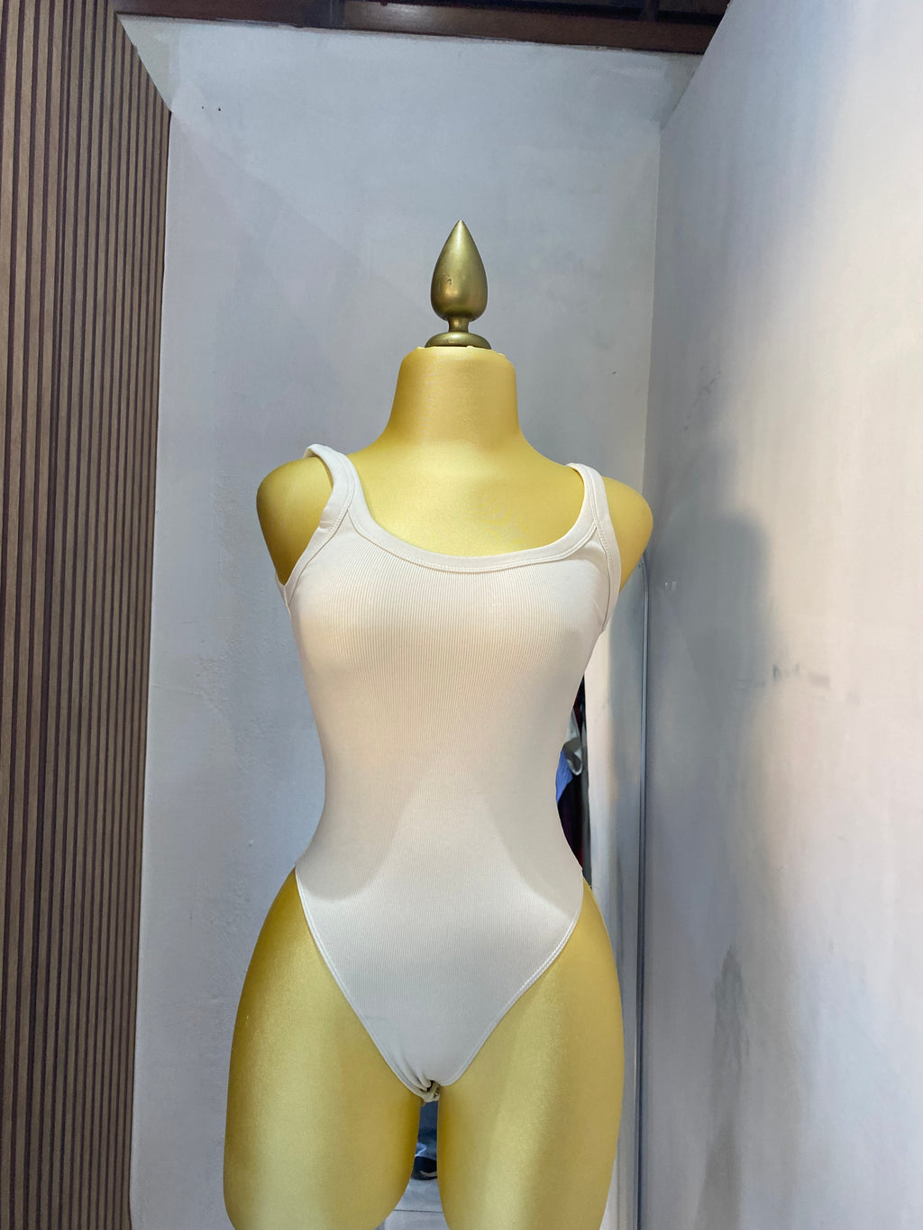 Body (ZARA)