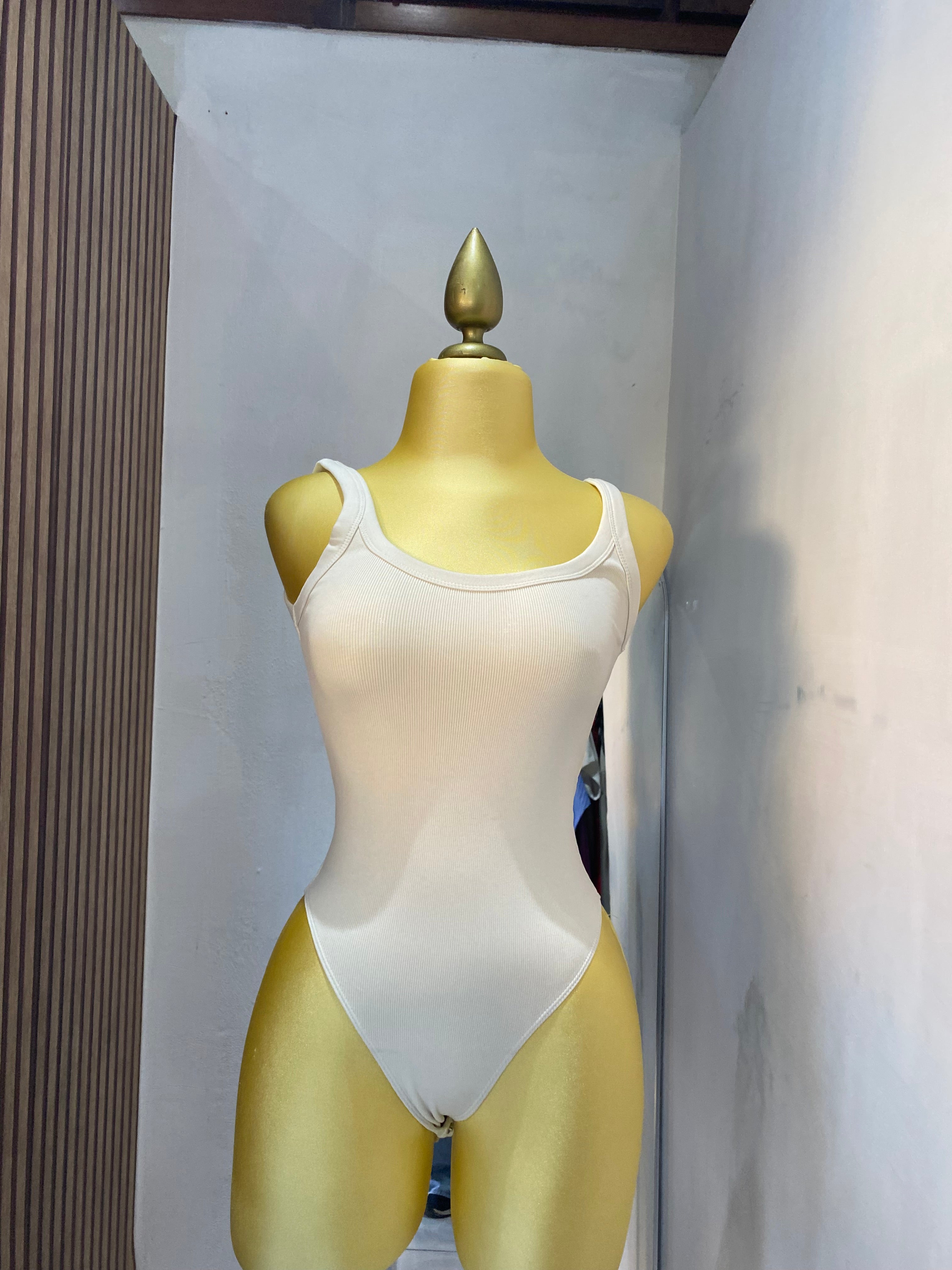 Body (ZARA)