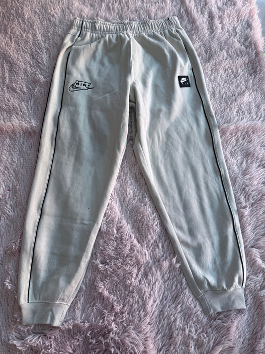 Pans Nike