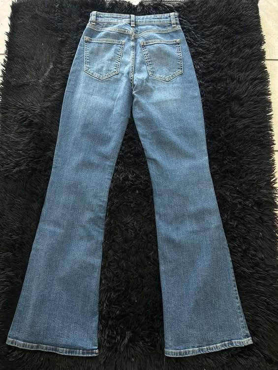 Jeans (BERSHKA)