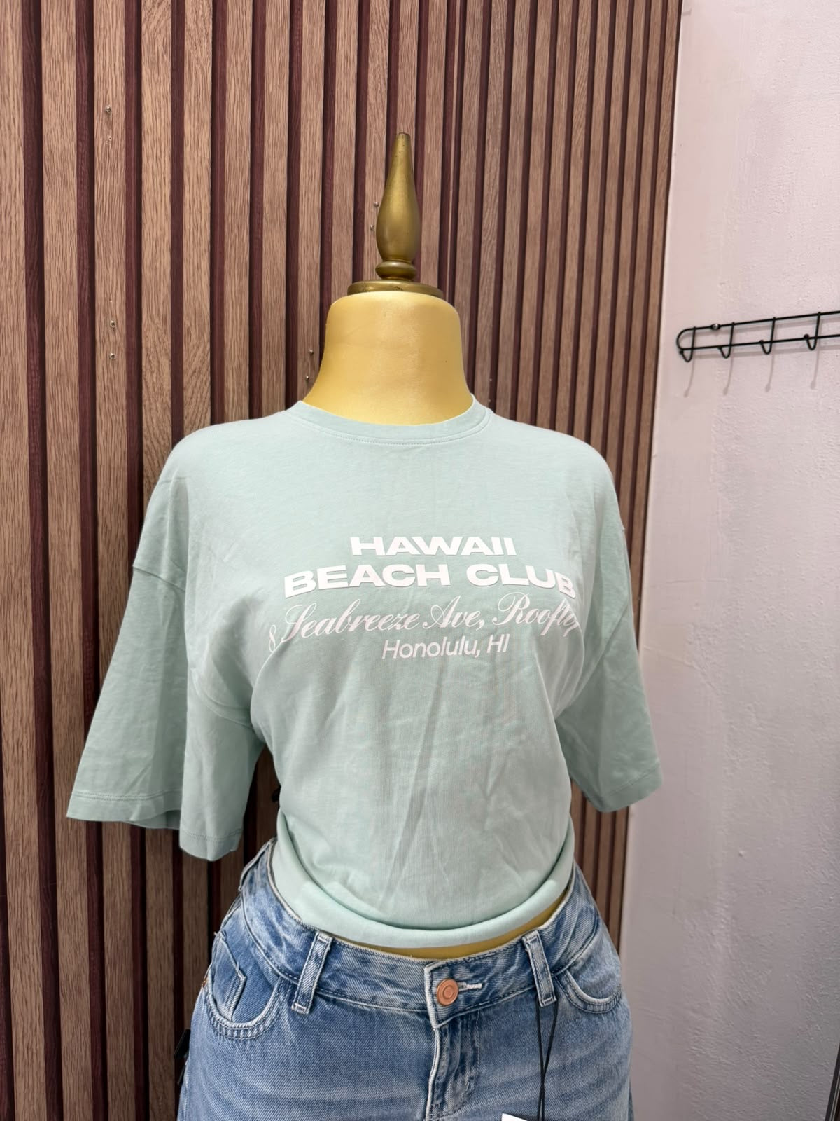Camiseta Bershka verde menta Hawaii Beach Club