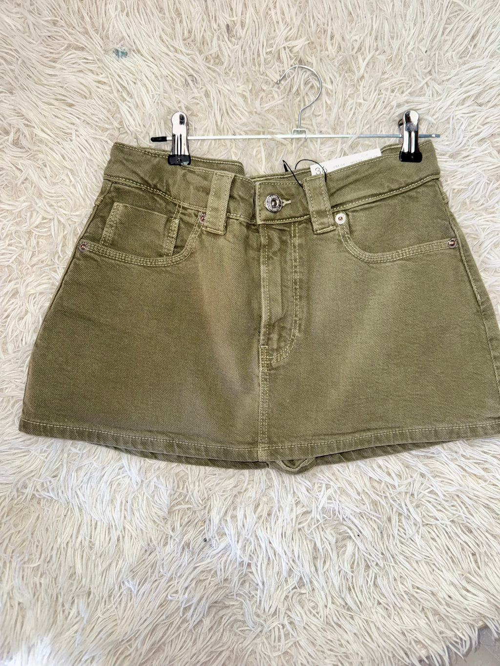 Short Falda (Stradivarius)