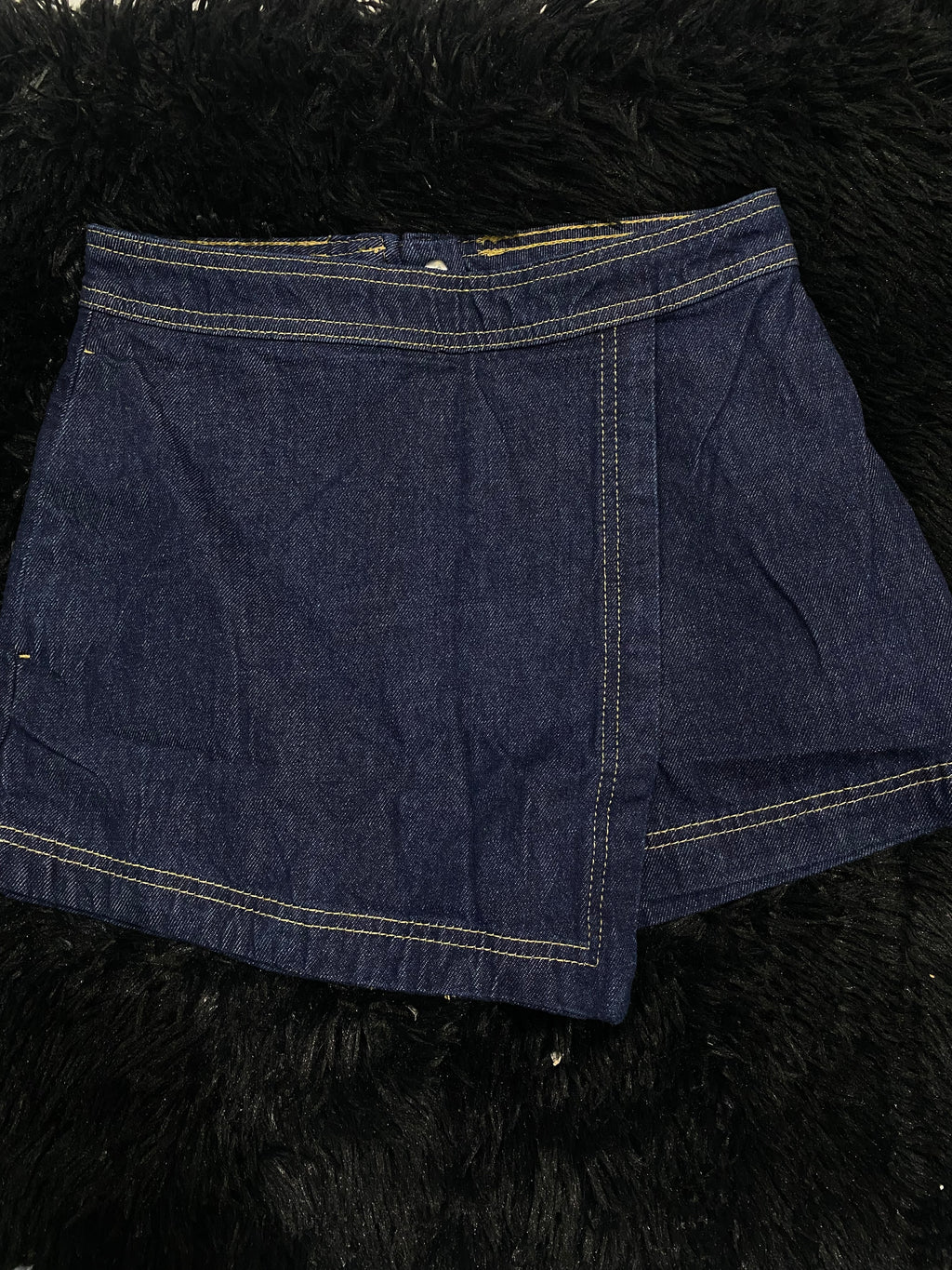 Short (HYM)